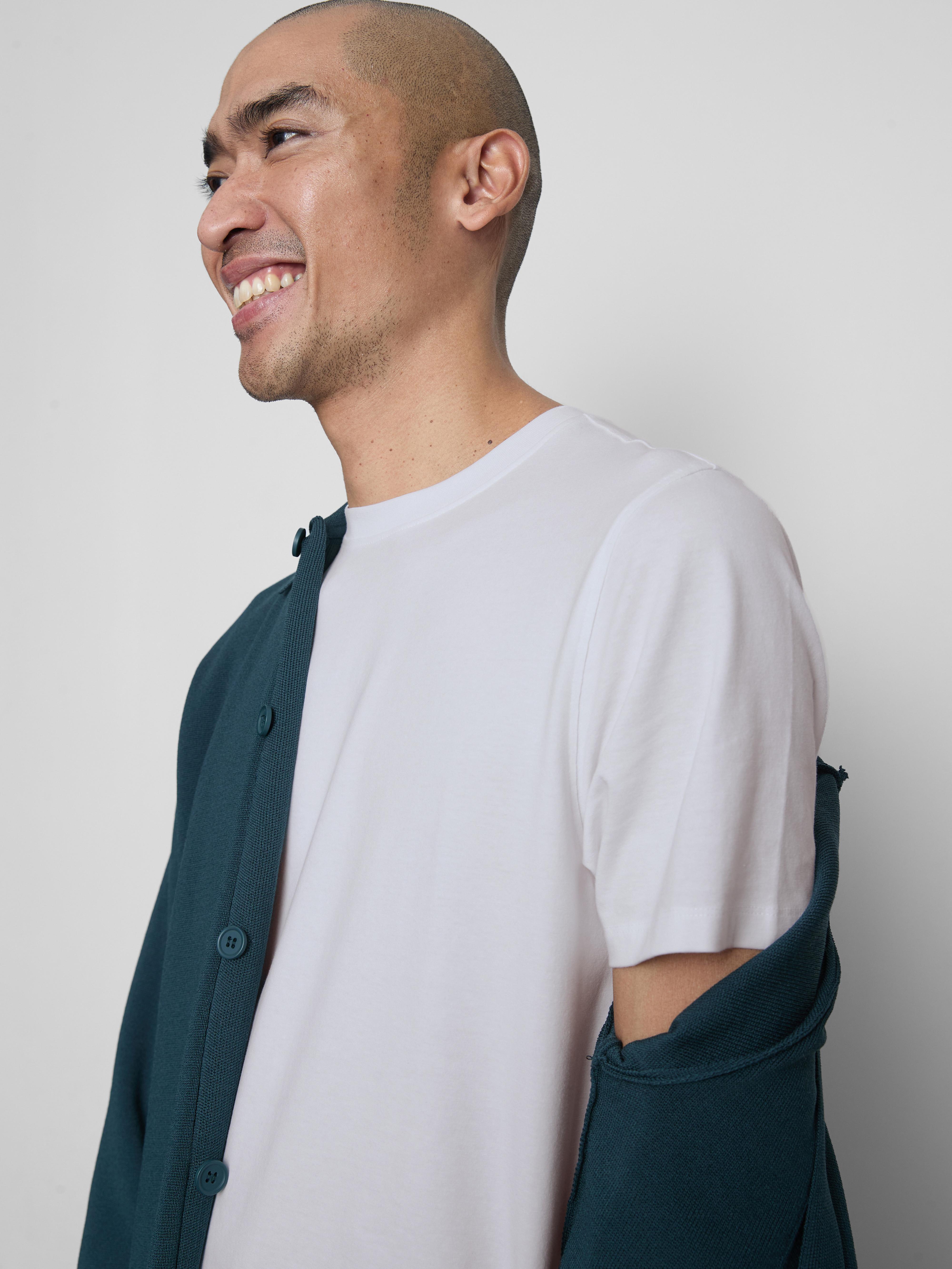 Men's White Slim-Fit Stretch Short-Sleeve T-Shirt