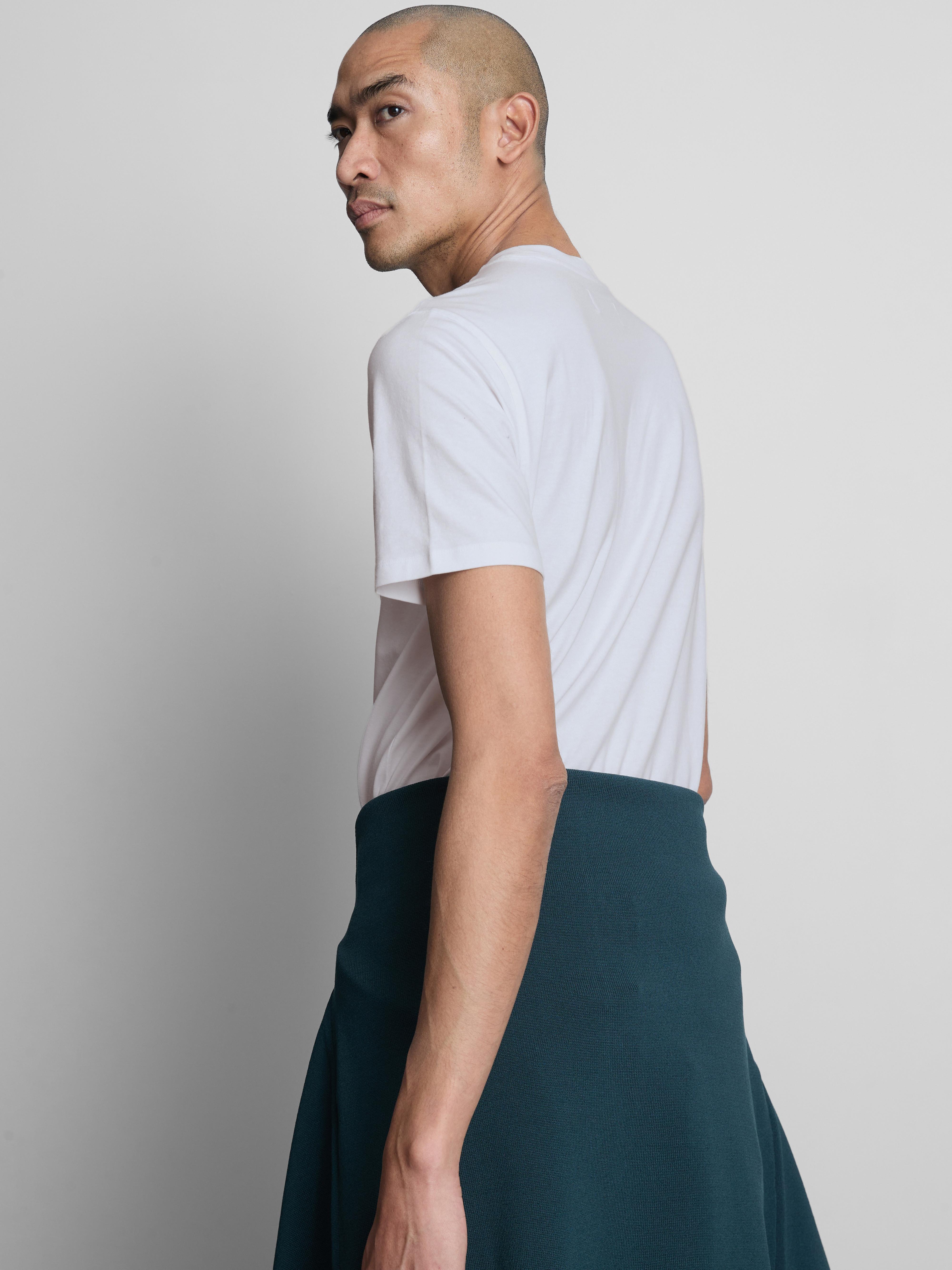 Men's White Slim-Fit Stretch Short-Sleeve T-Shirt