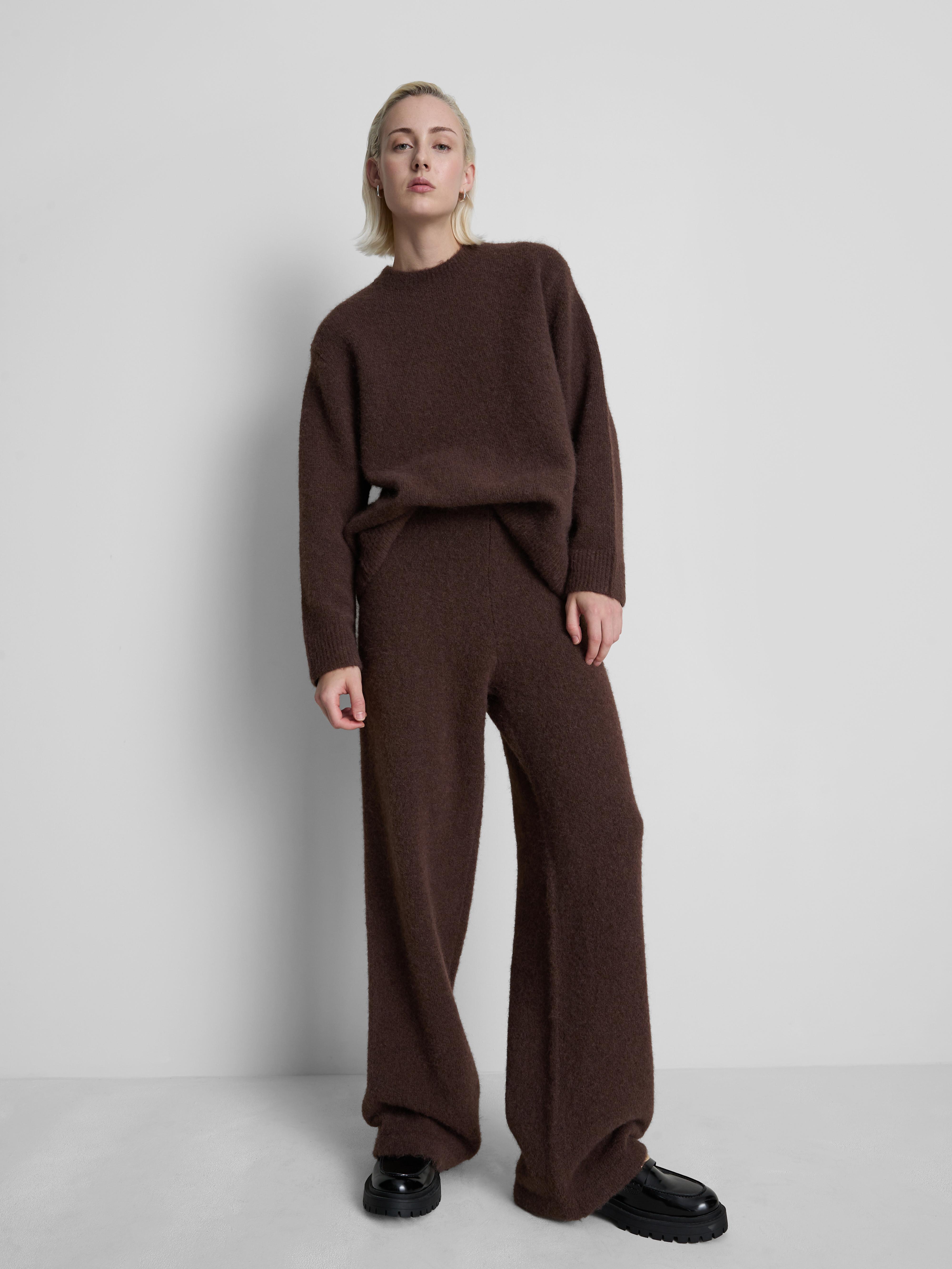 Pantaloni a gamba dritta comodi Cioccolato