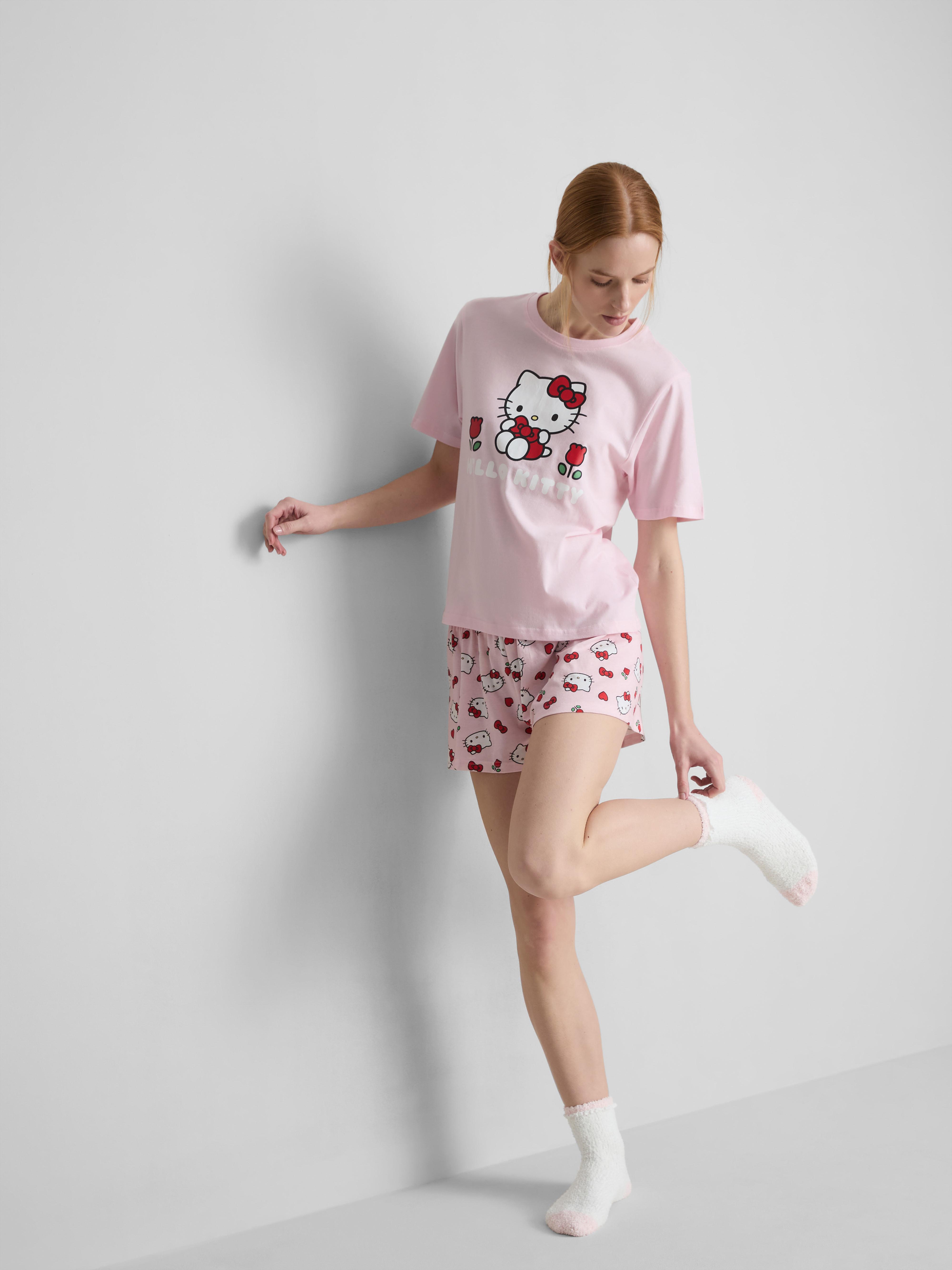 Hello Kitty Cotton Graphic Shorty Pajamas