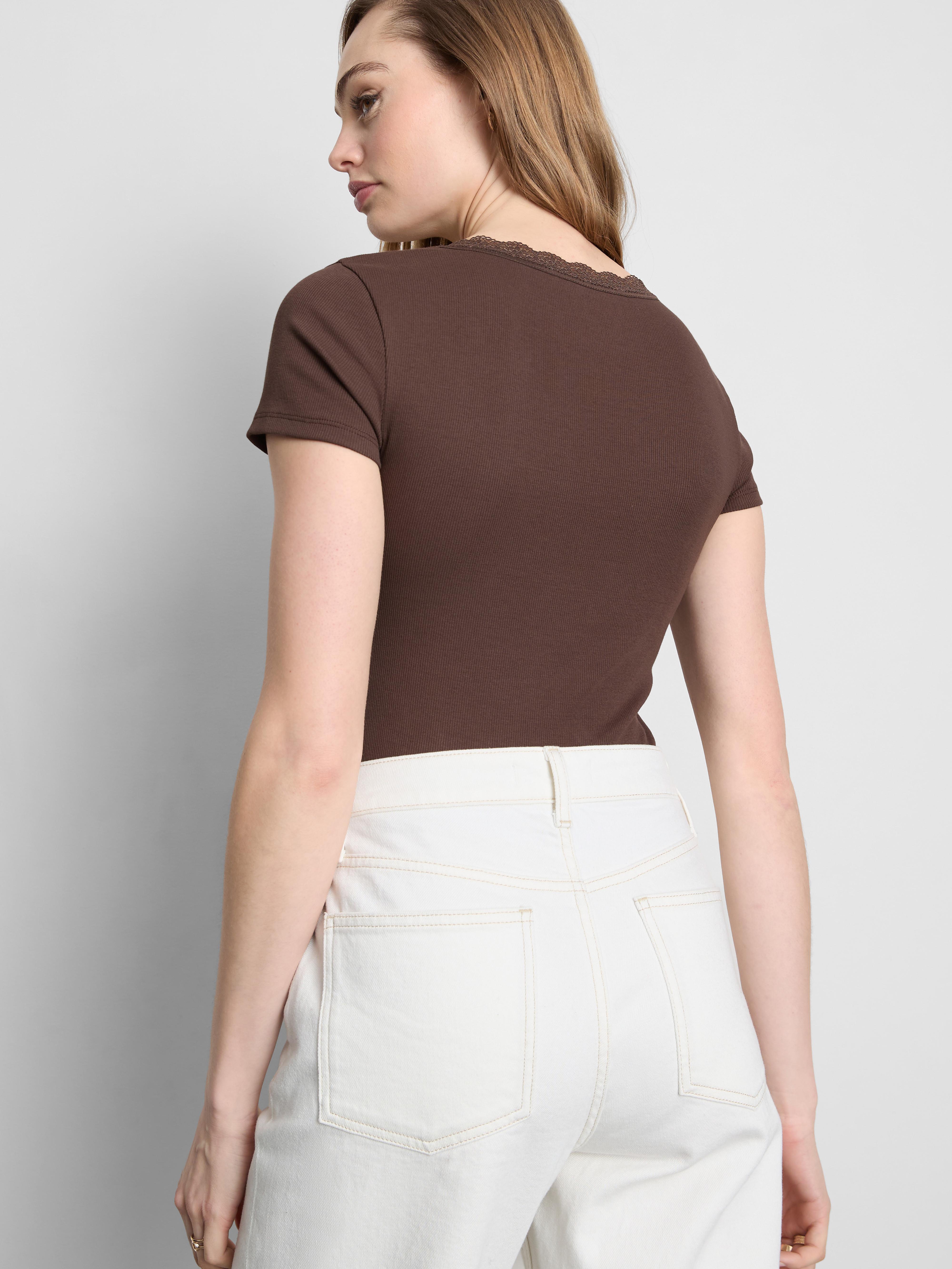 Katoenrijk T-shirt met korte mouwen en kanten rand
