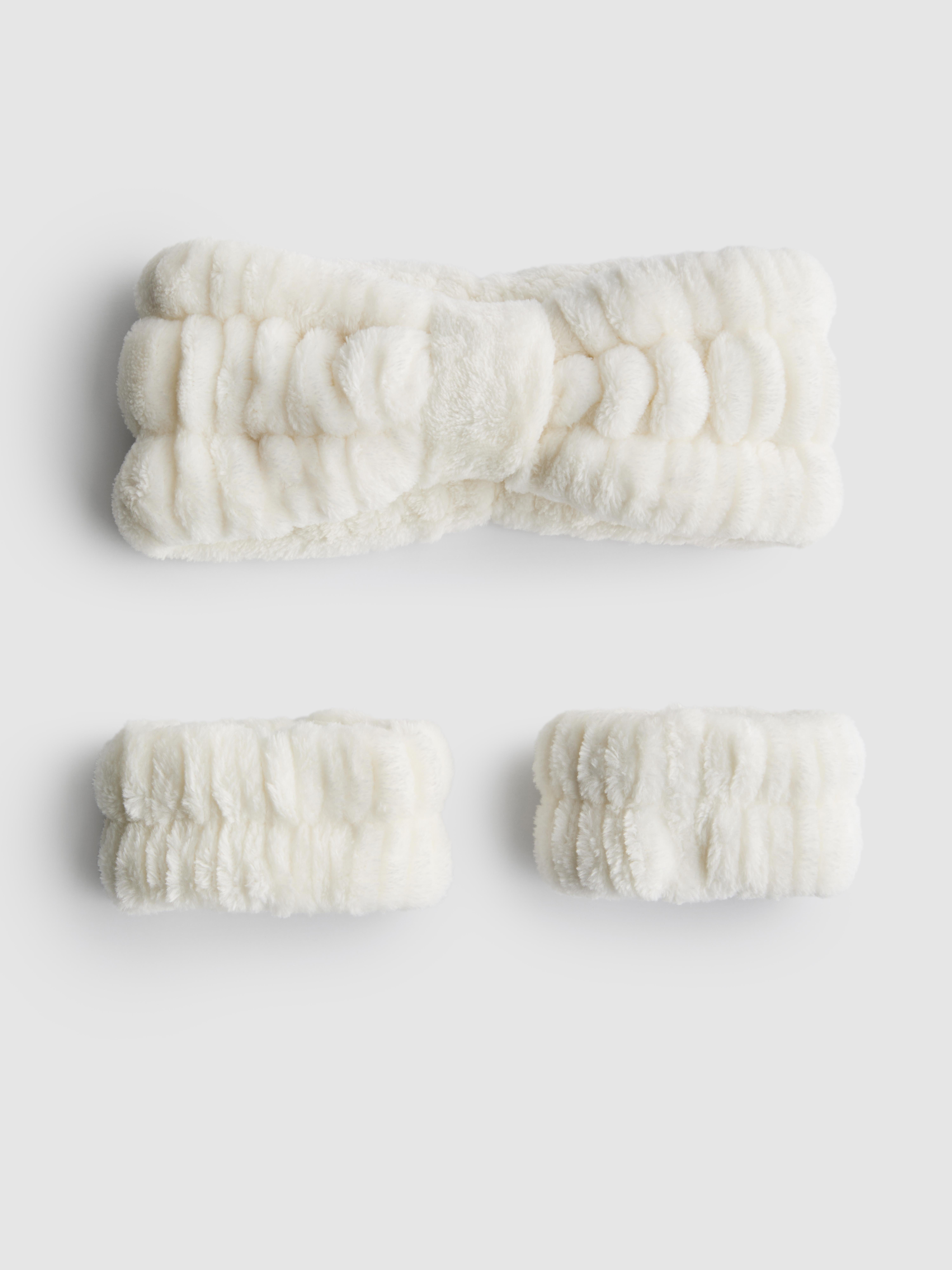 PS... Plush Cleansing Accessory Set