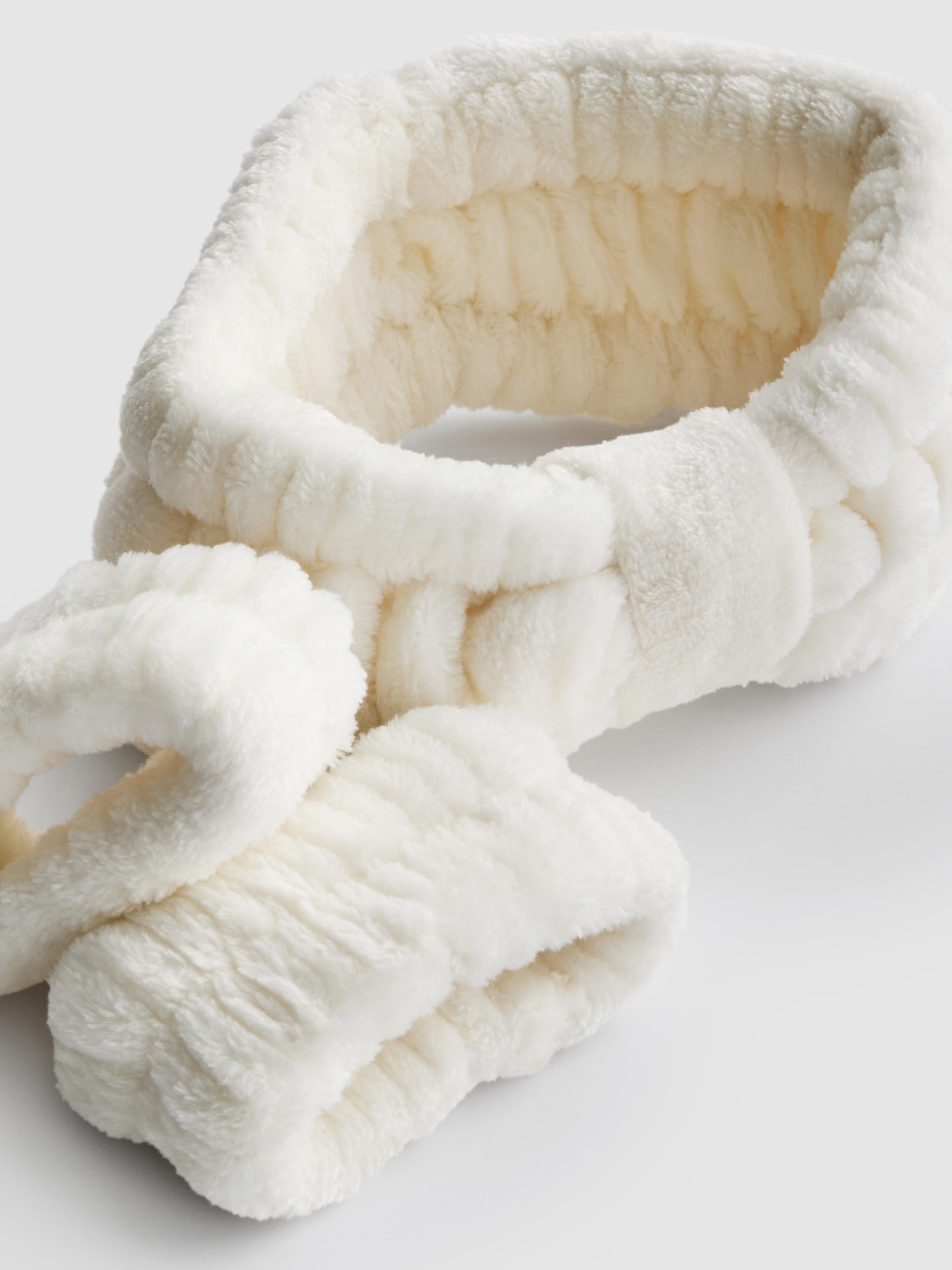 PS... Plush Cleansing Accessory Set