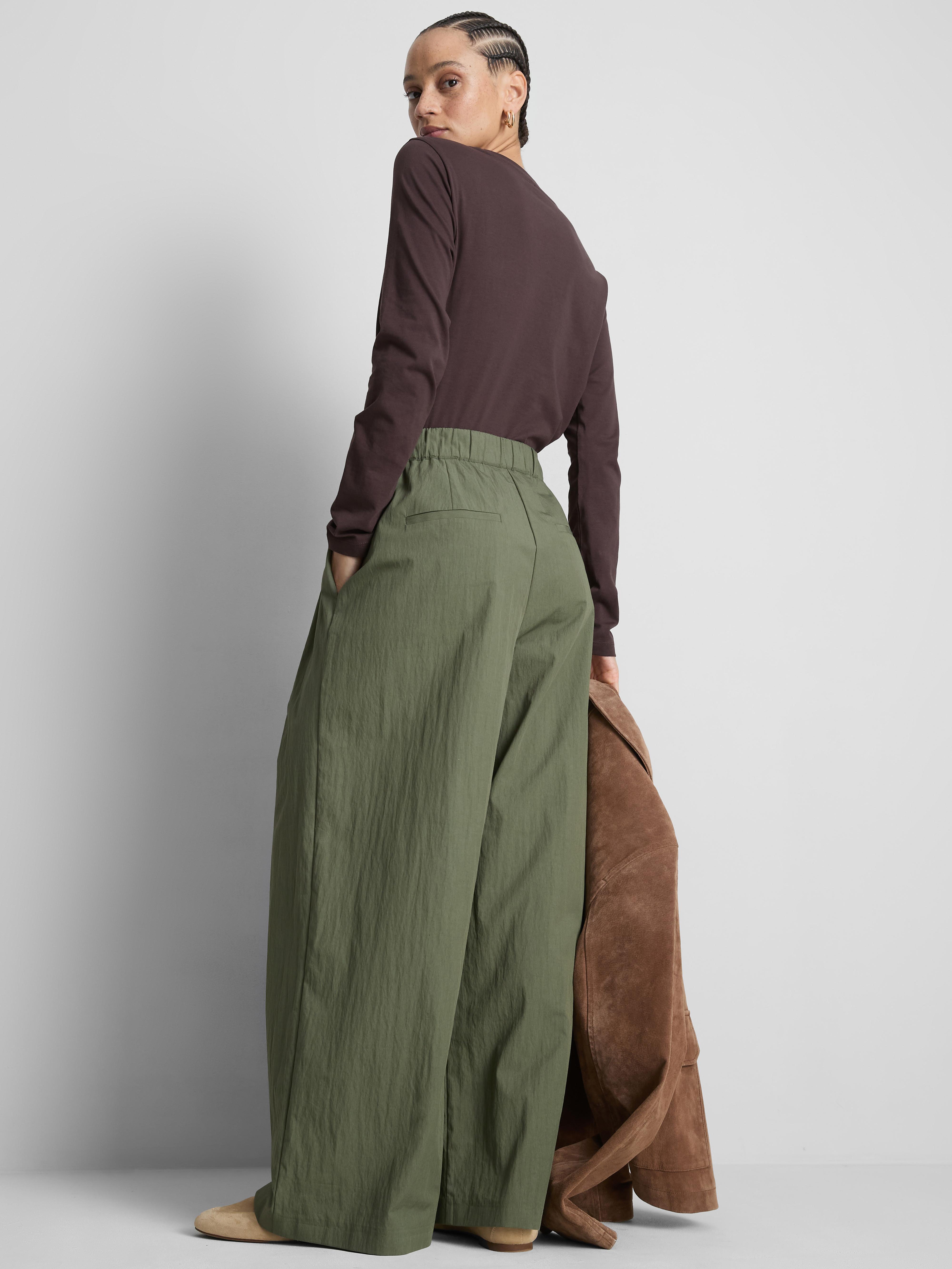 High-Waisted Textured Pleated Pants