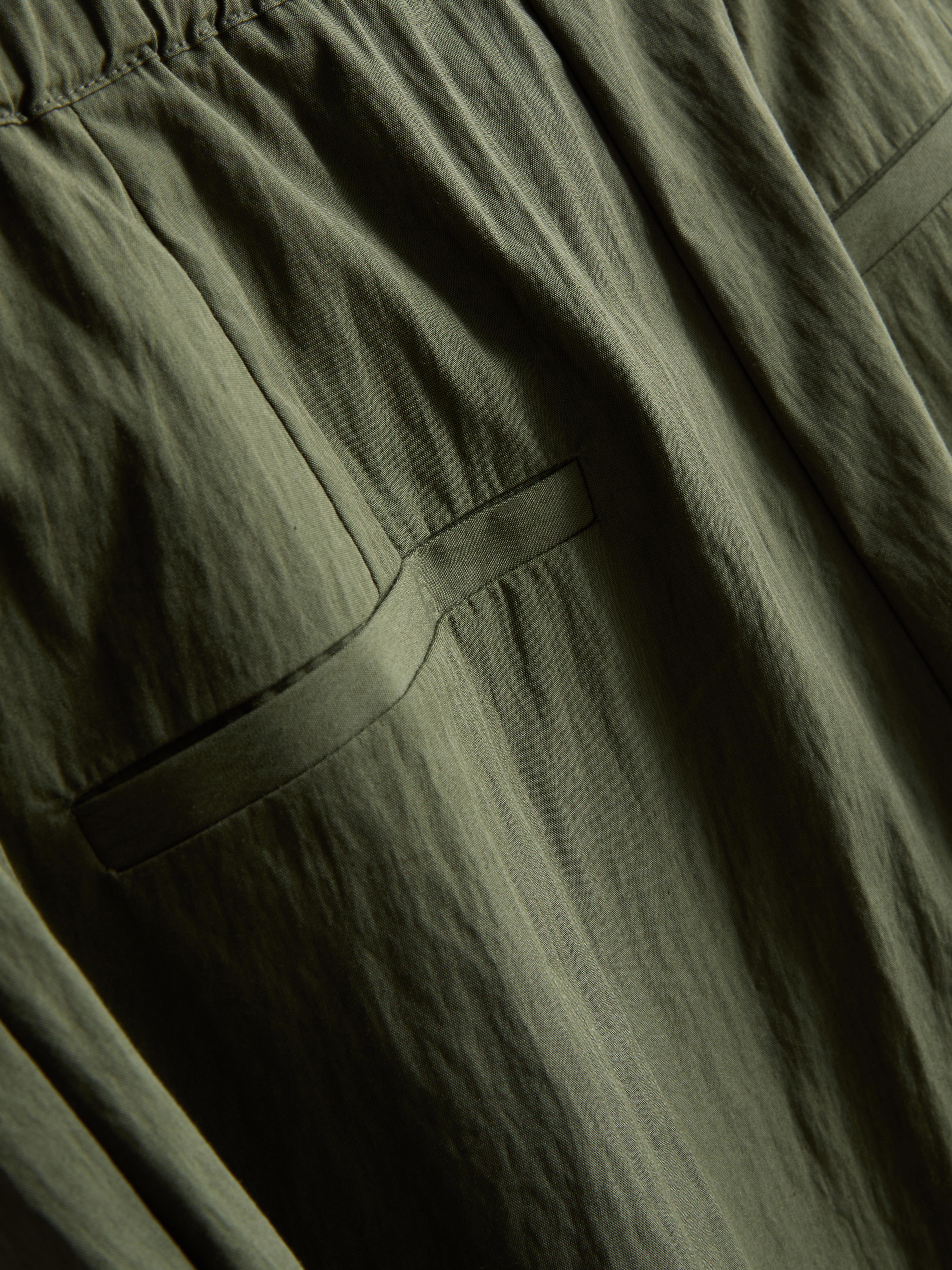 High-Waisted Textured Pleated Pants