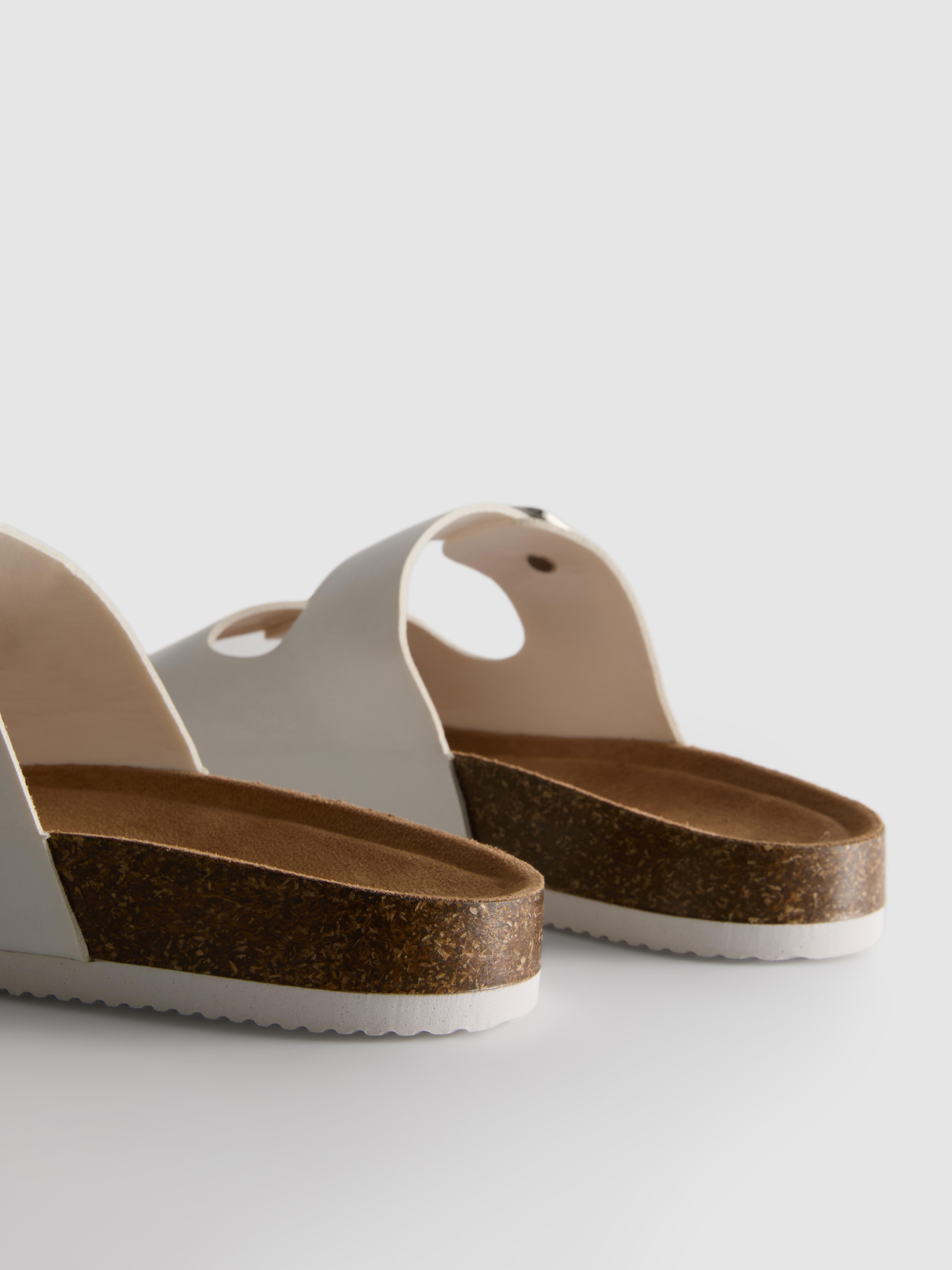 Dupla csatos papucsszandál