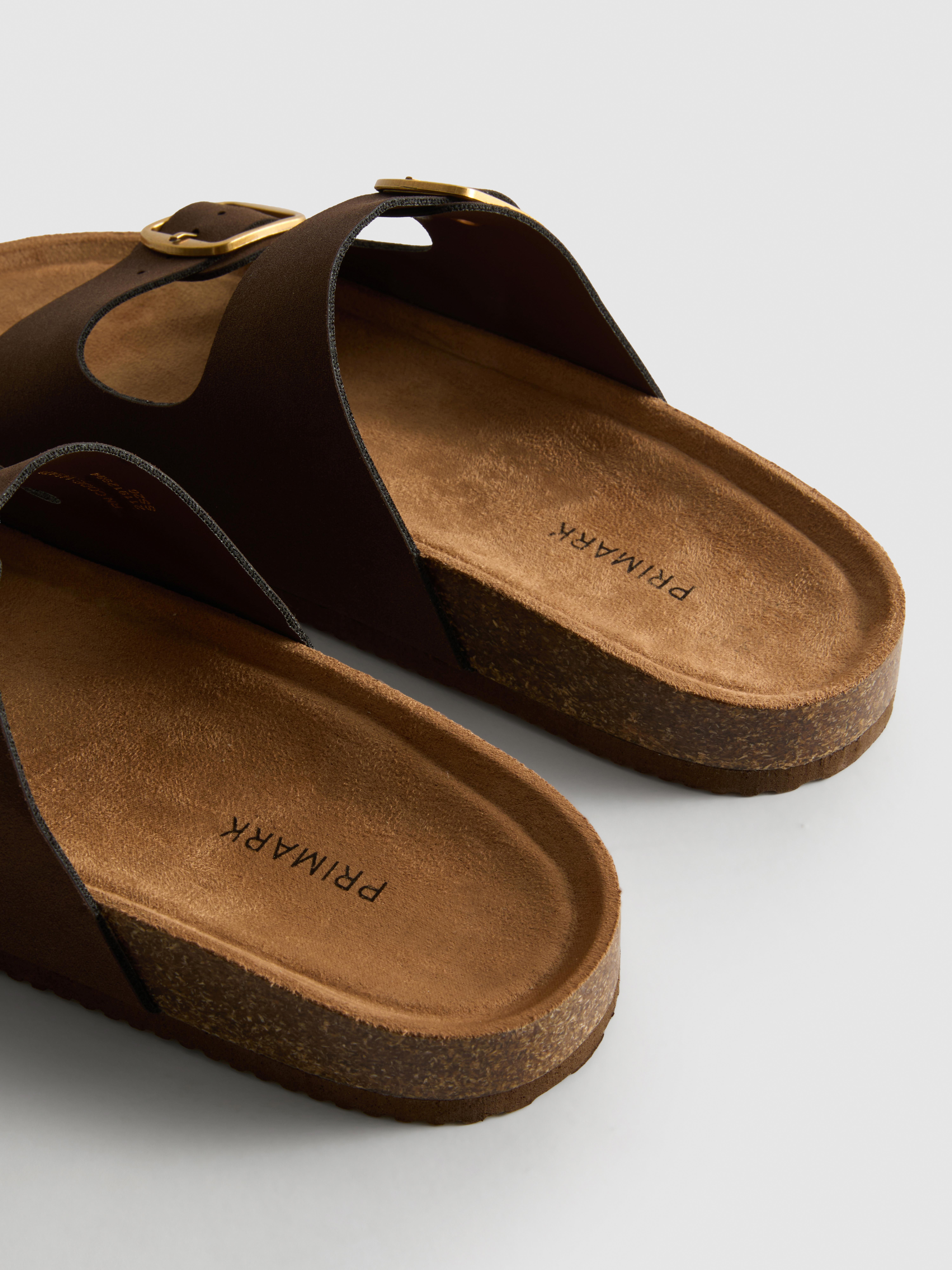 Sandálias tiras duplas fivela