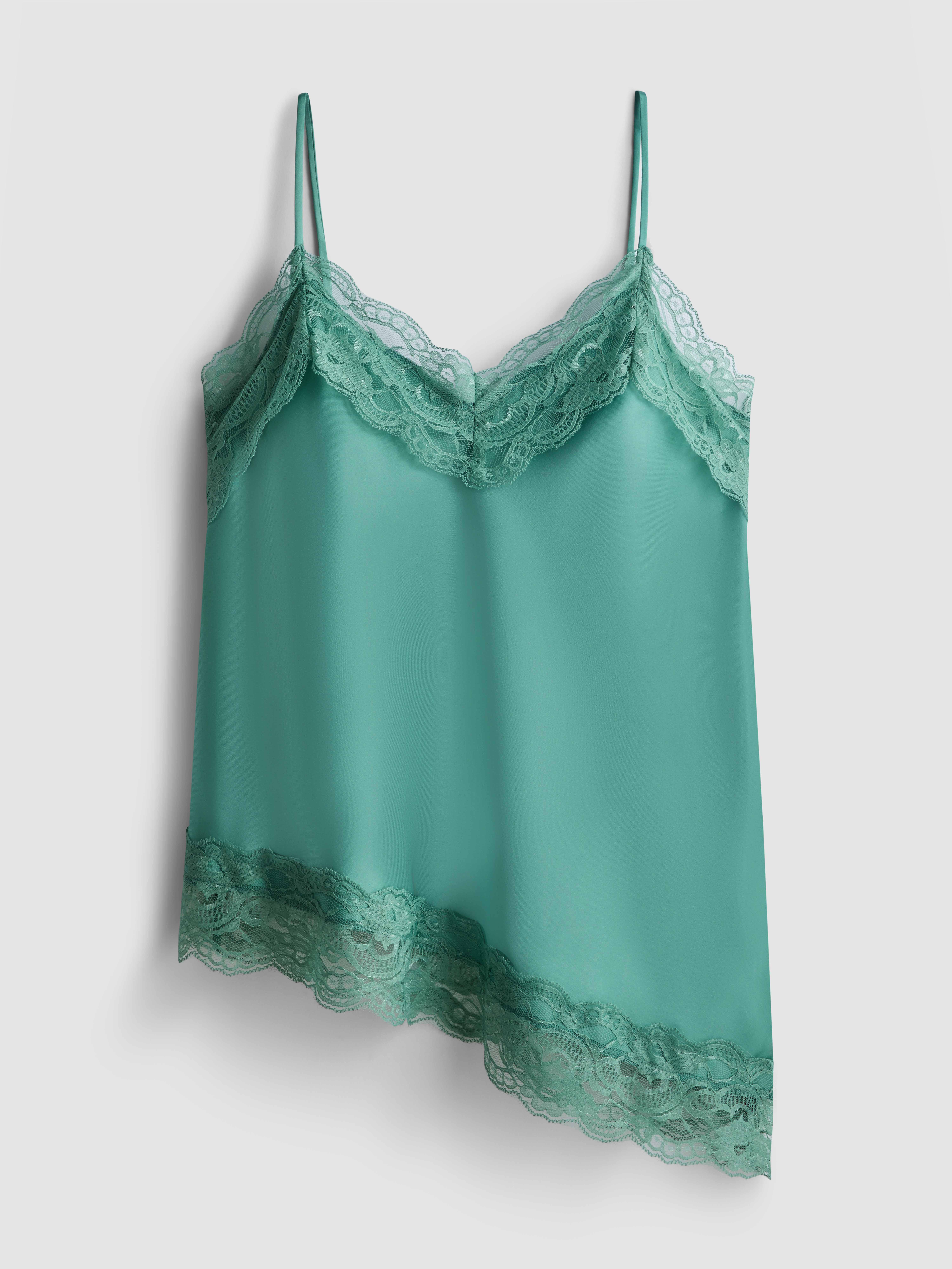 Caraco asymétrique en satin et dentelle
