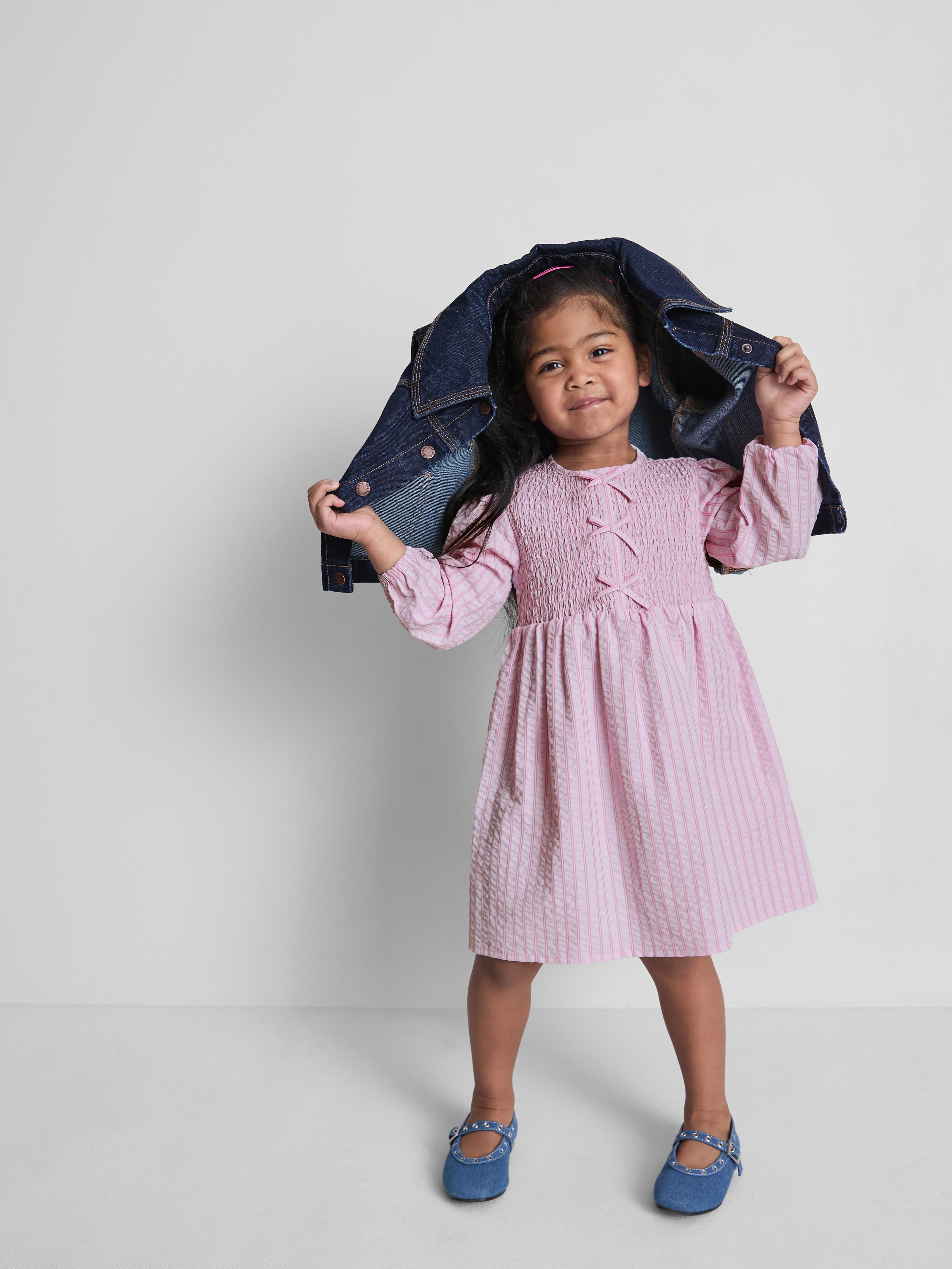 1,5–8 Jahre | Seersucker-Kleid mit Schleife