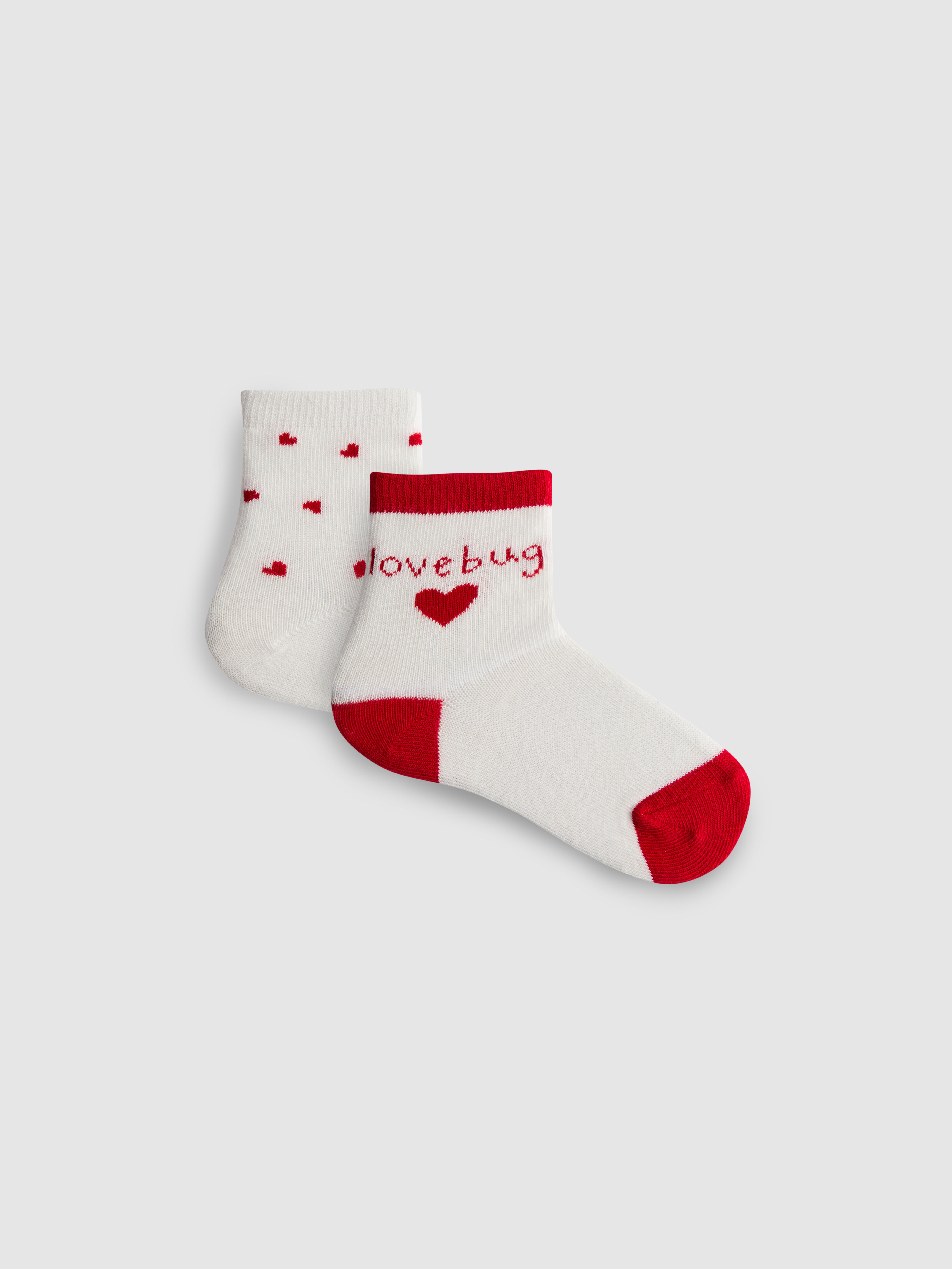 2 páry ponožek se srdíčky