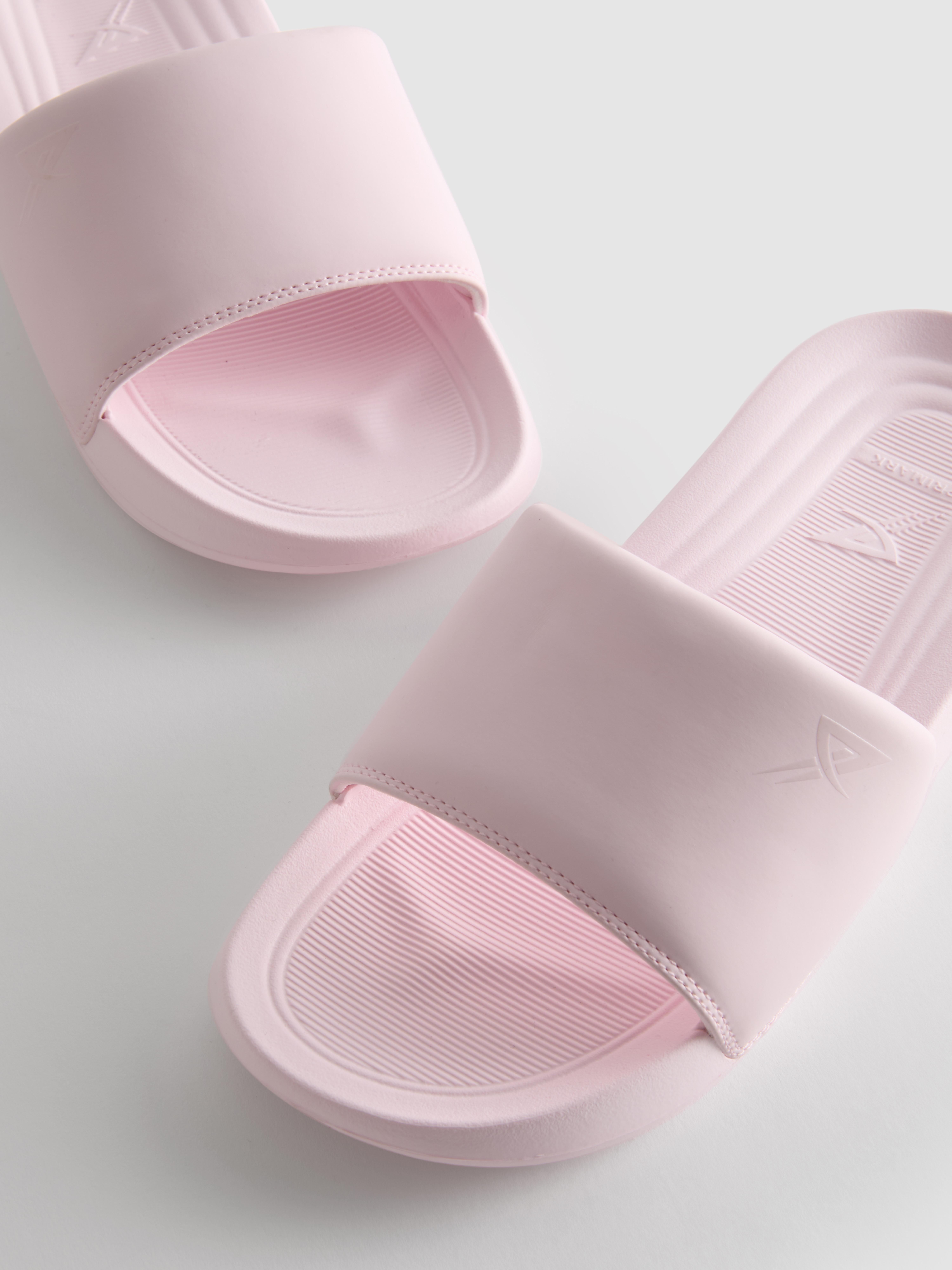 Chanclas deportivas informales