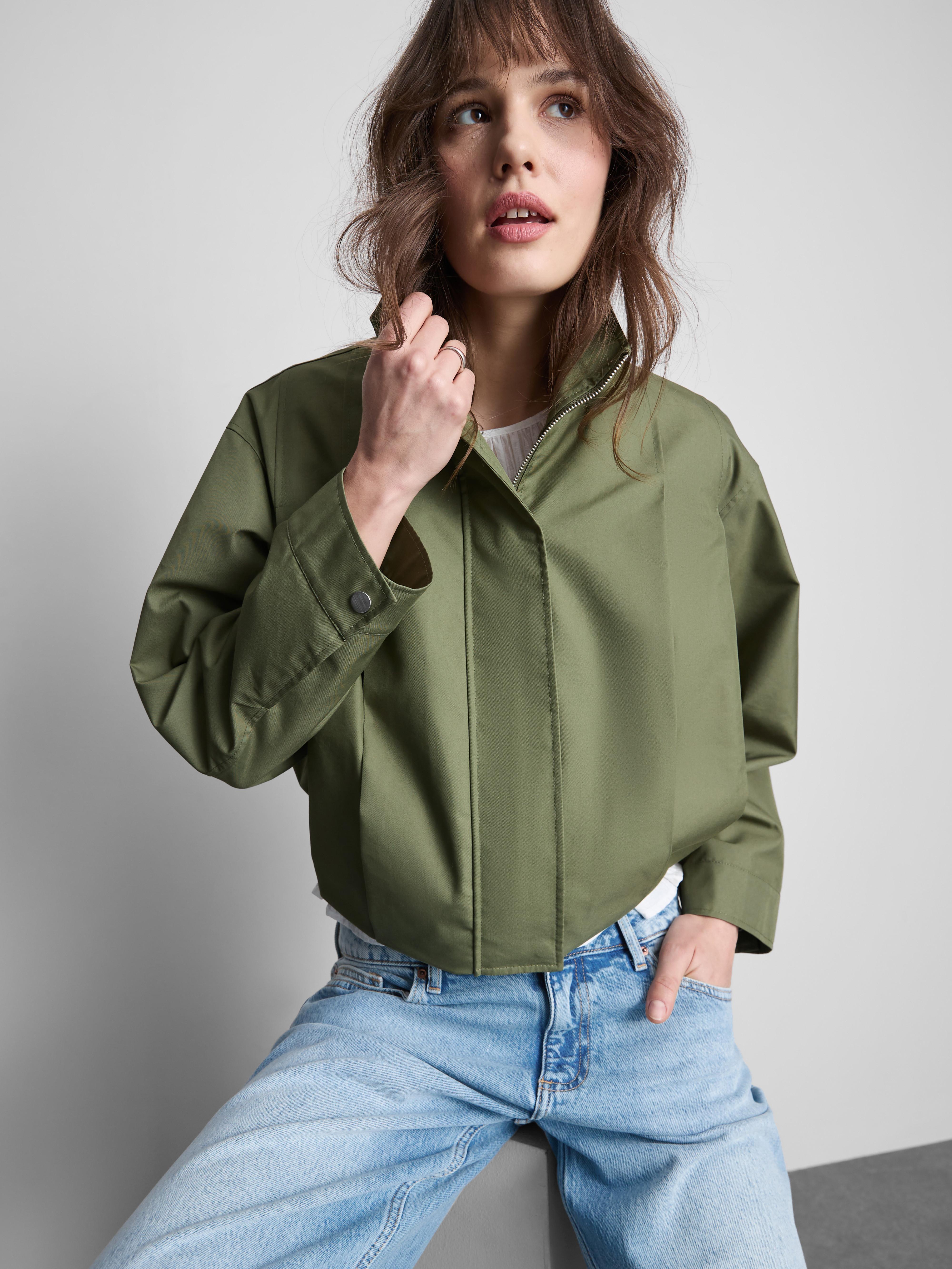 Cropped Pleated High Neck Jacket