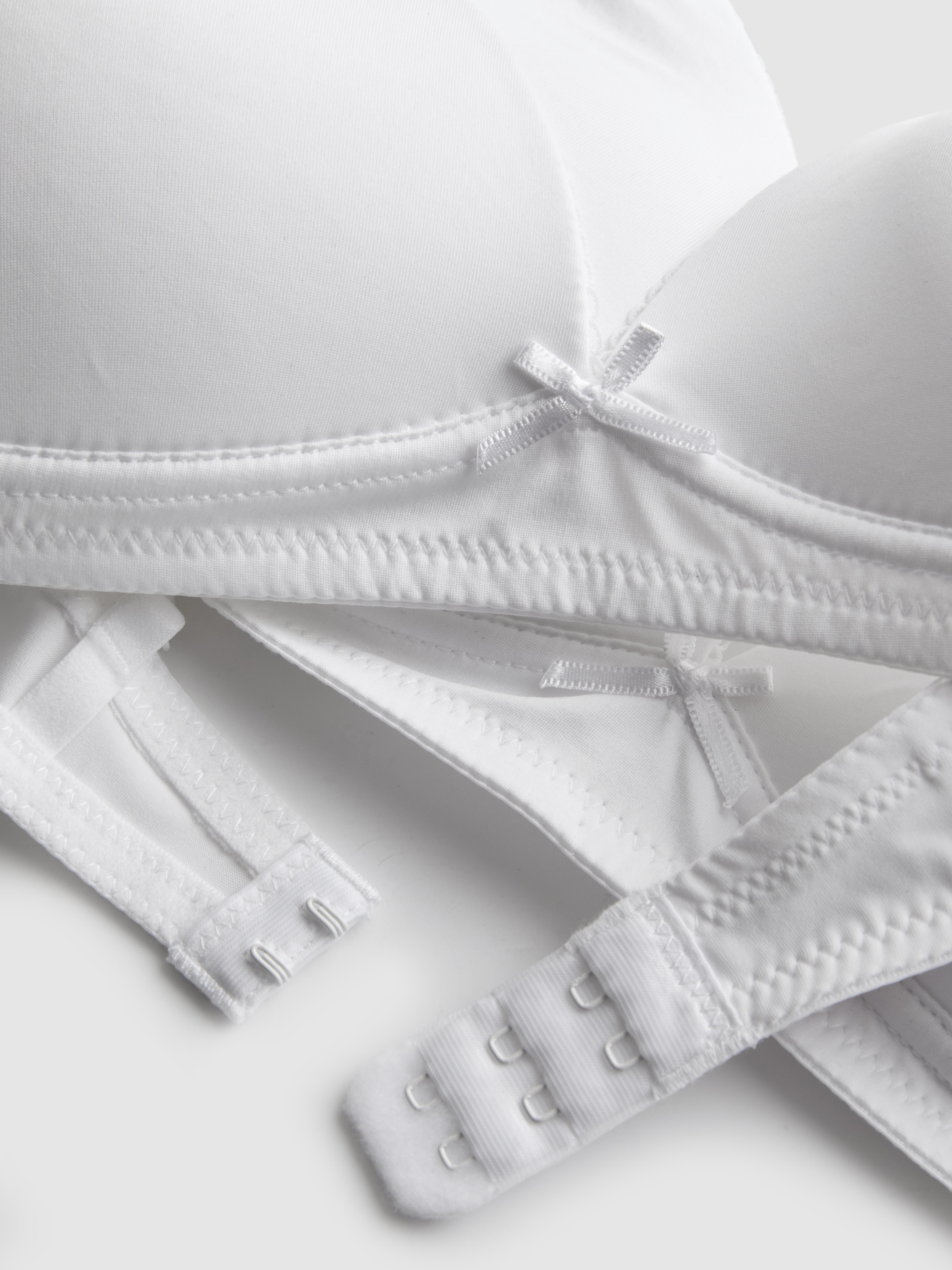 2-Pack Molded Bras
