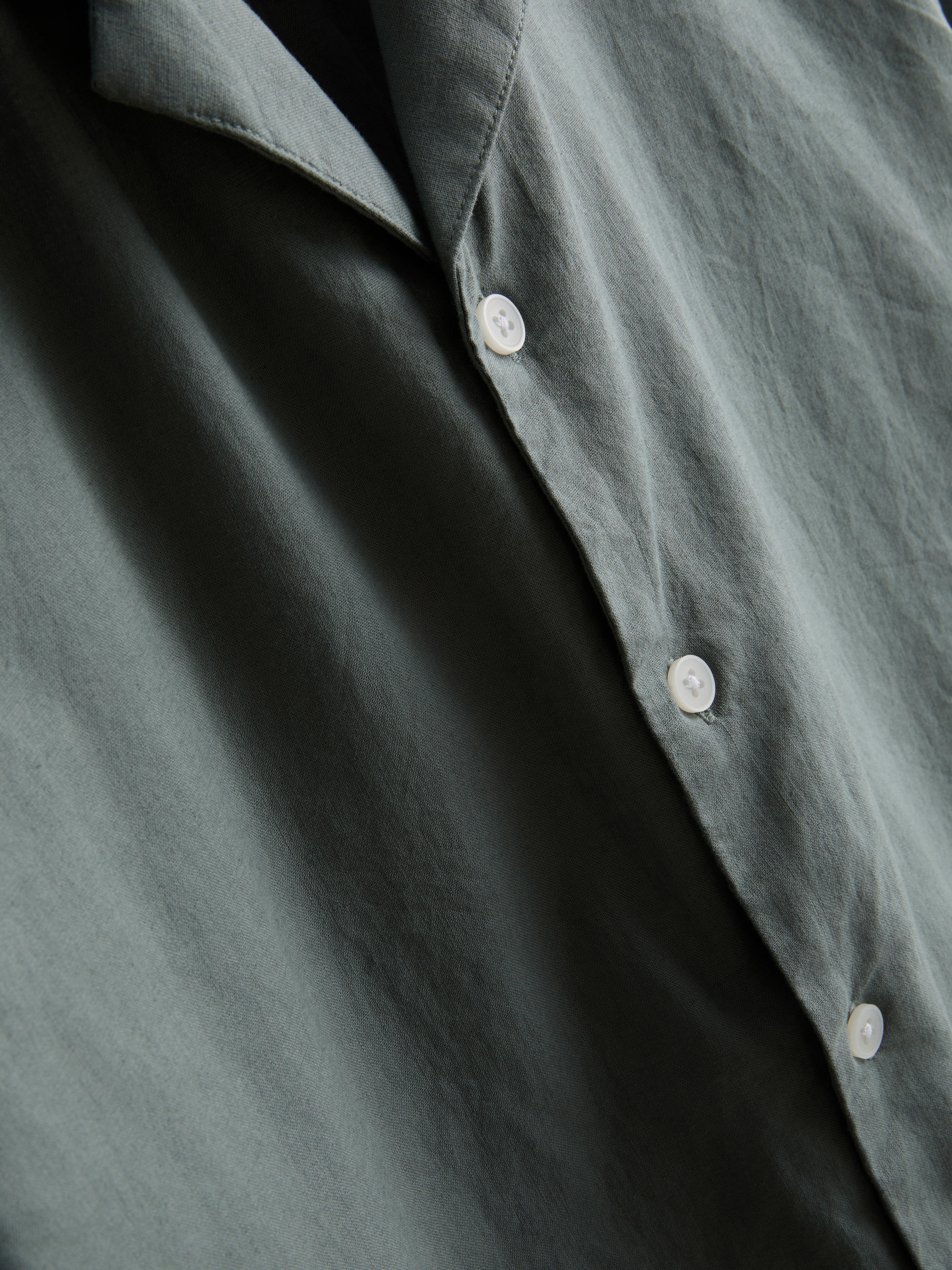 Chemise en lin mélangé à manches courtes