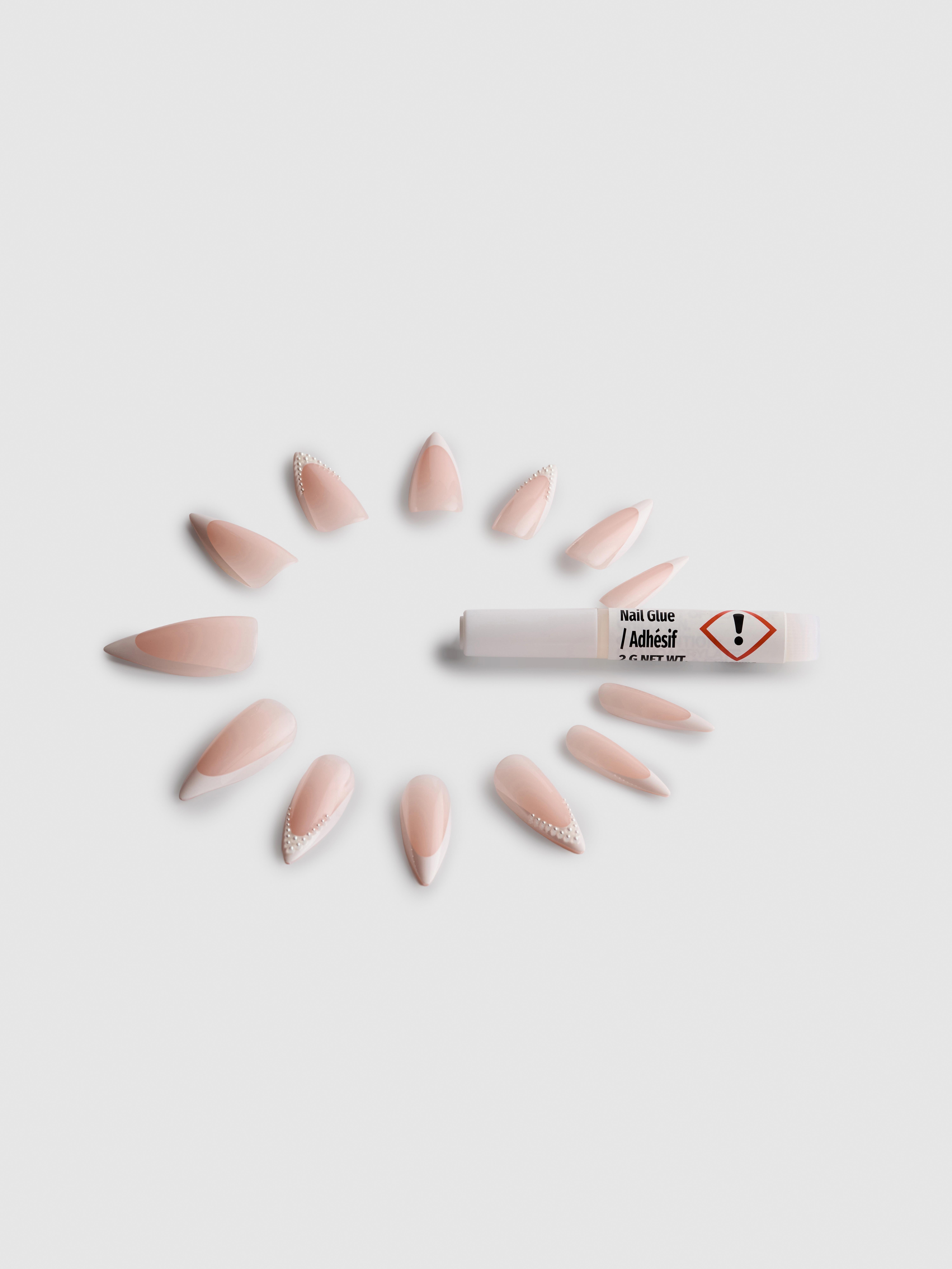 Dolgi umetni nohti stiletto z umetnimi biseri PS... Pro