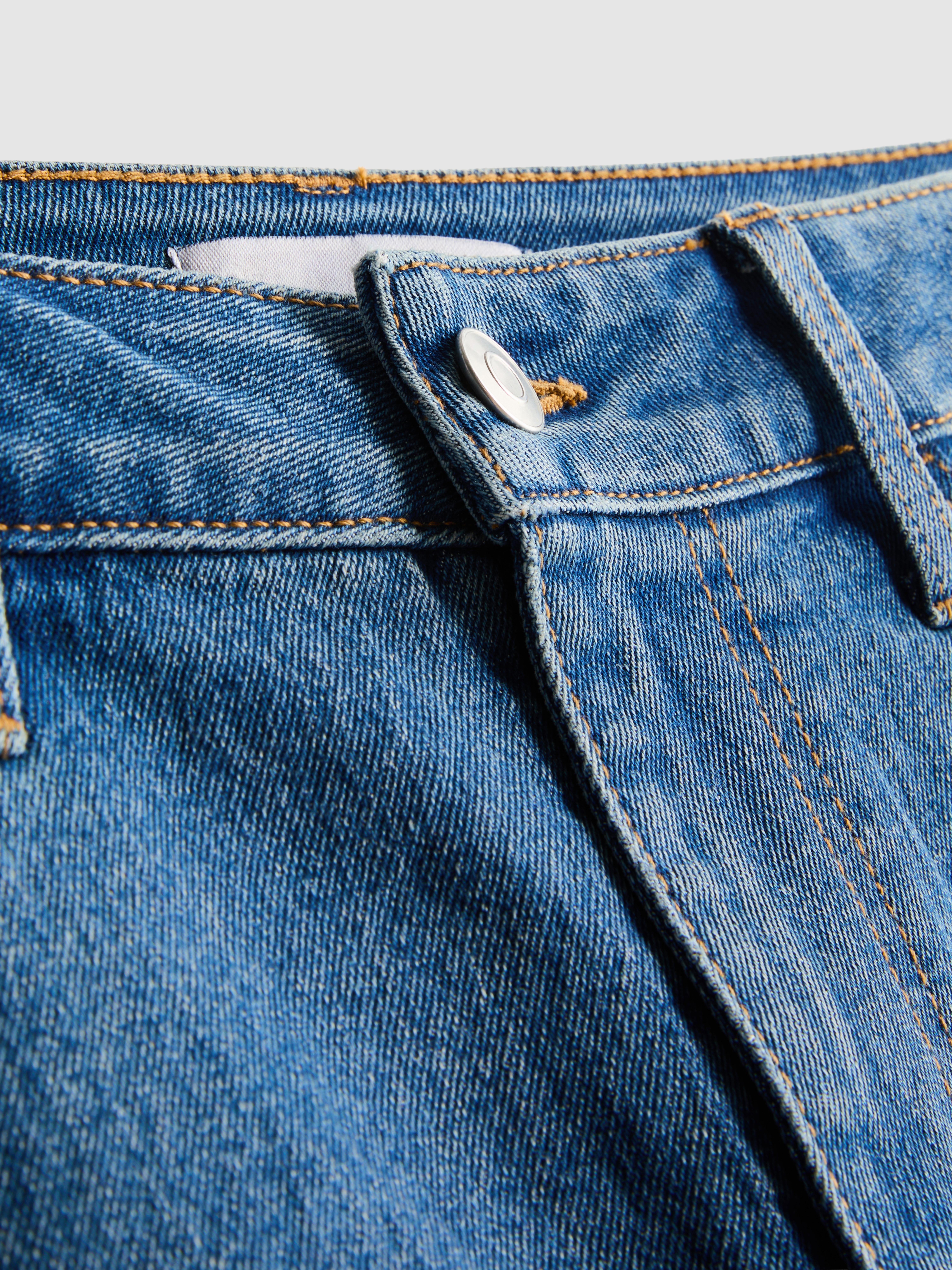 Short en jean à taille mi-haute et revers