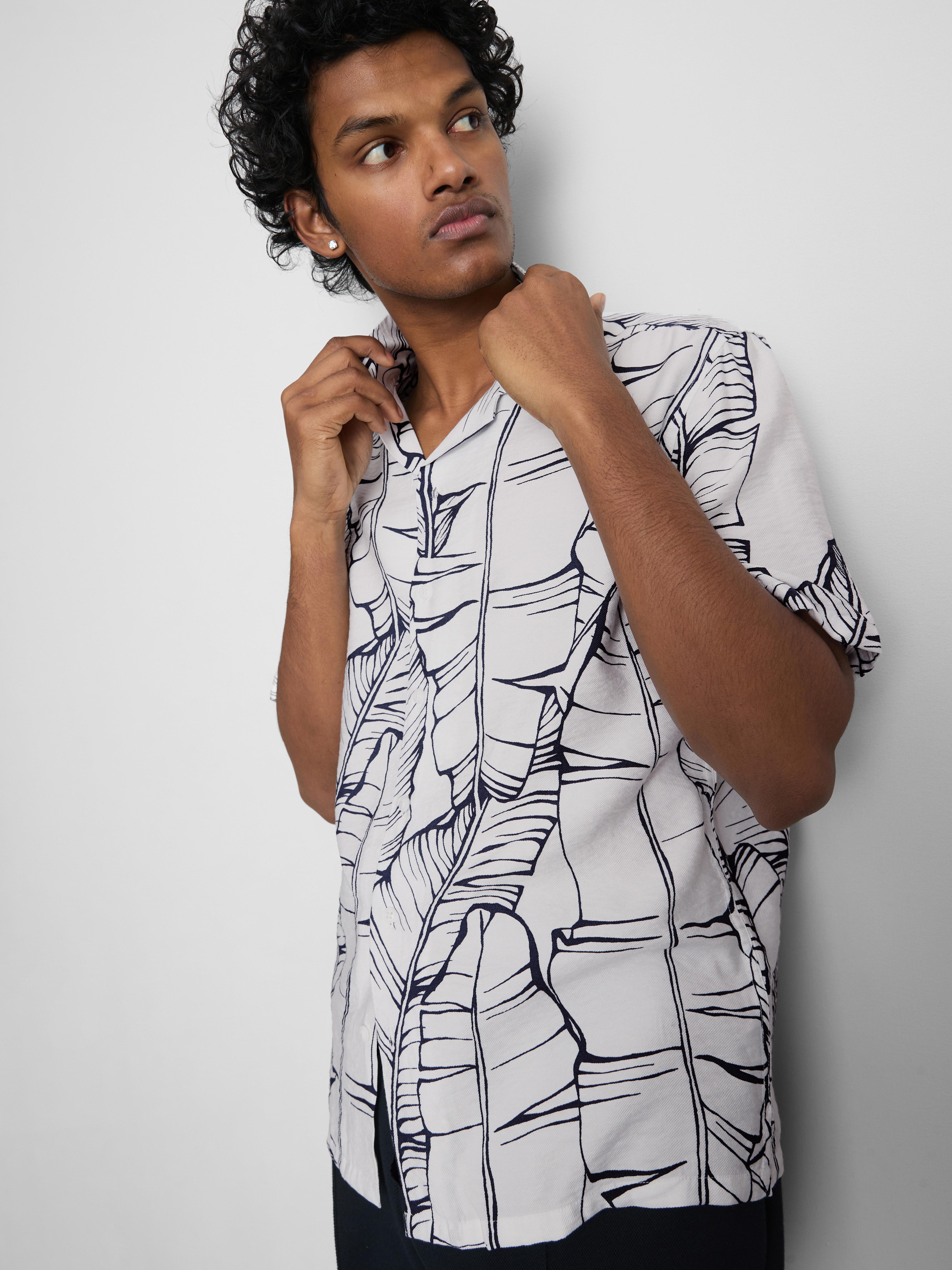 Short Sleeve Banana Leaf Shirt