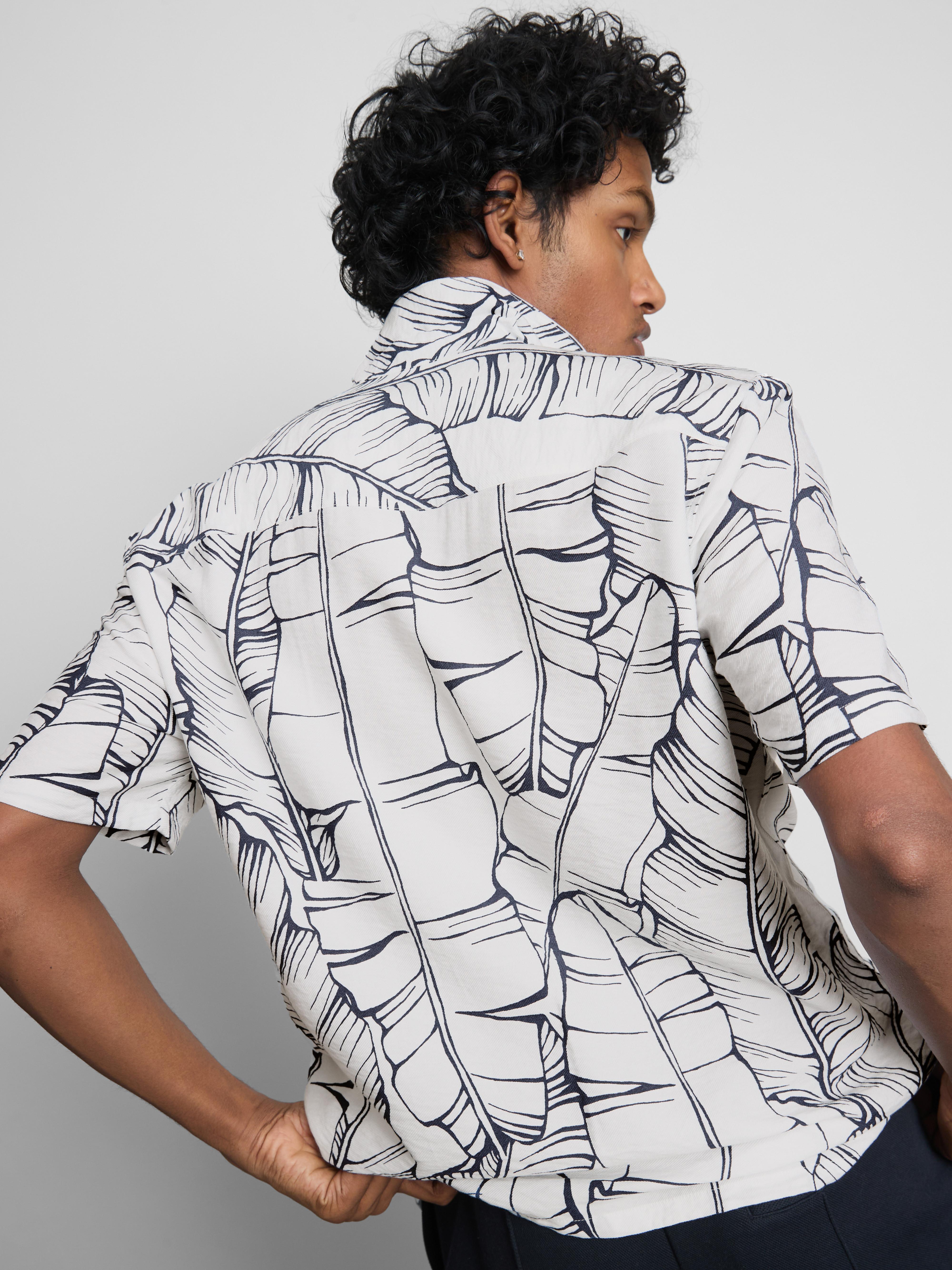 Short Sleeve Banana Leaf Shirt