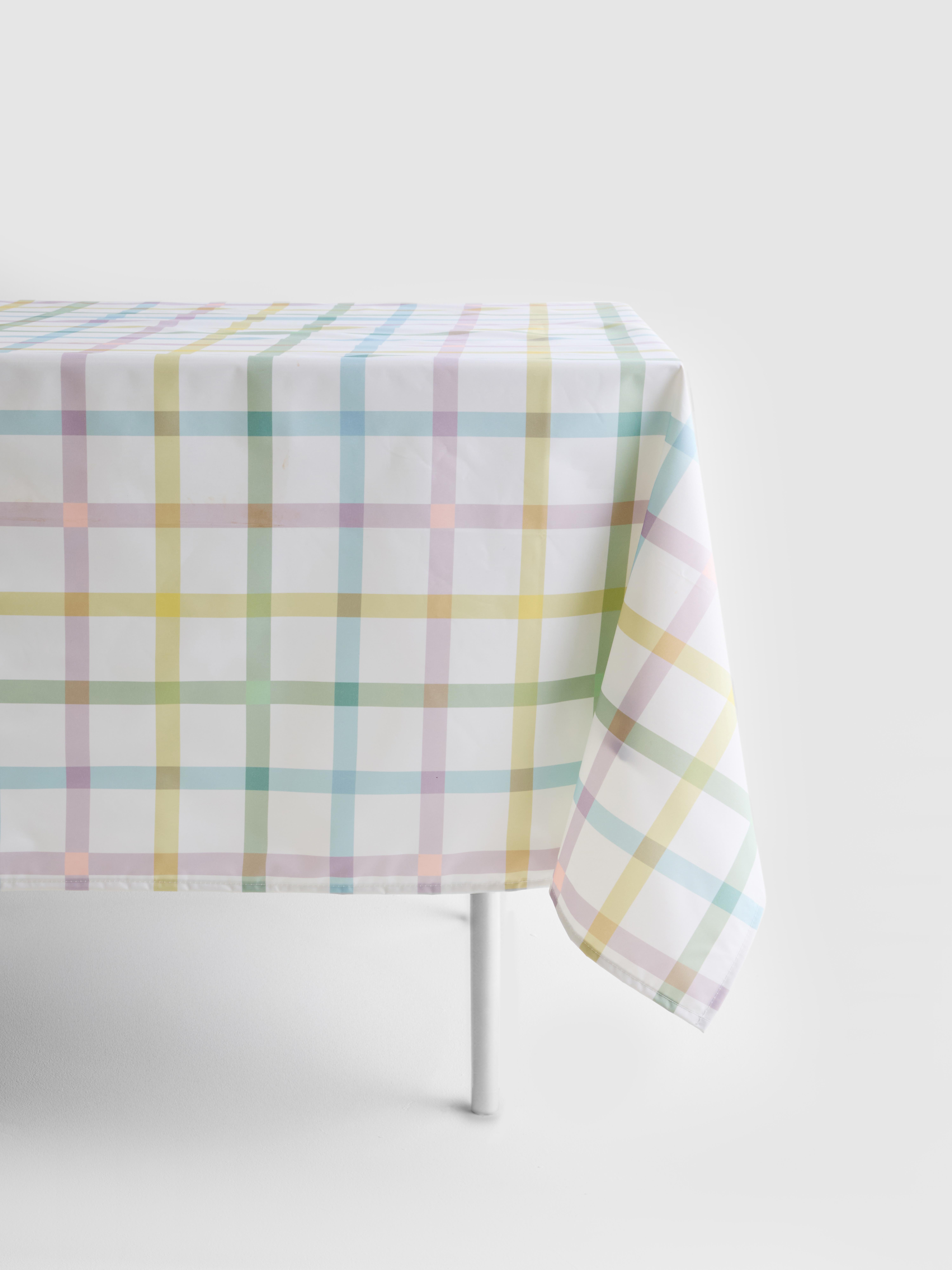 Umývateľný károvaný obrus