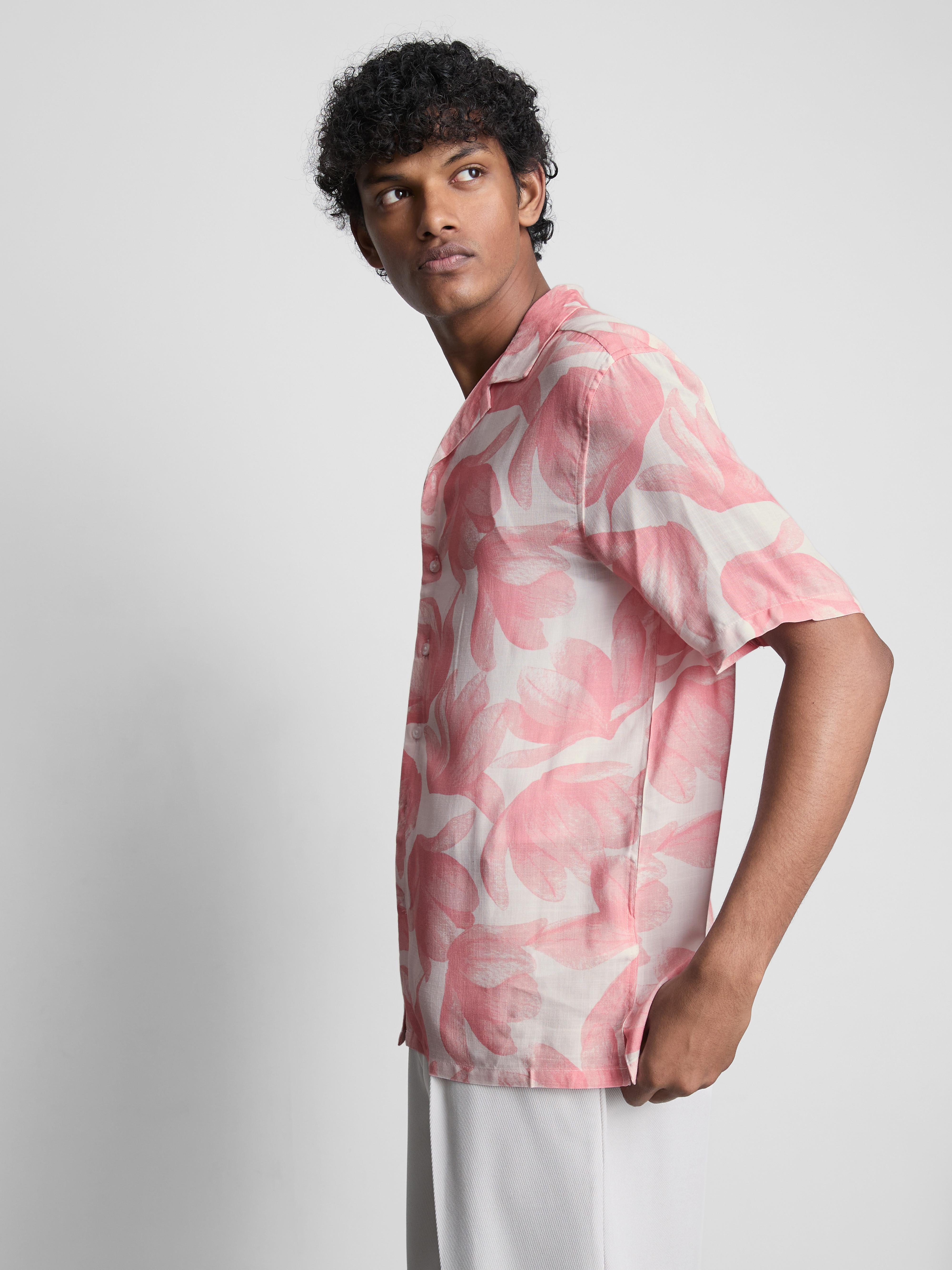 Košile s krátkým rukávem a akvarelovým květinovým motivem