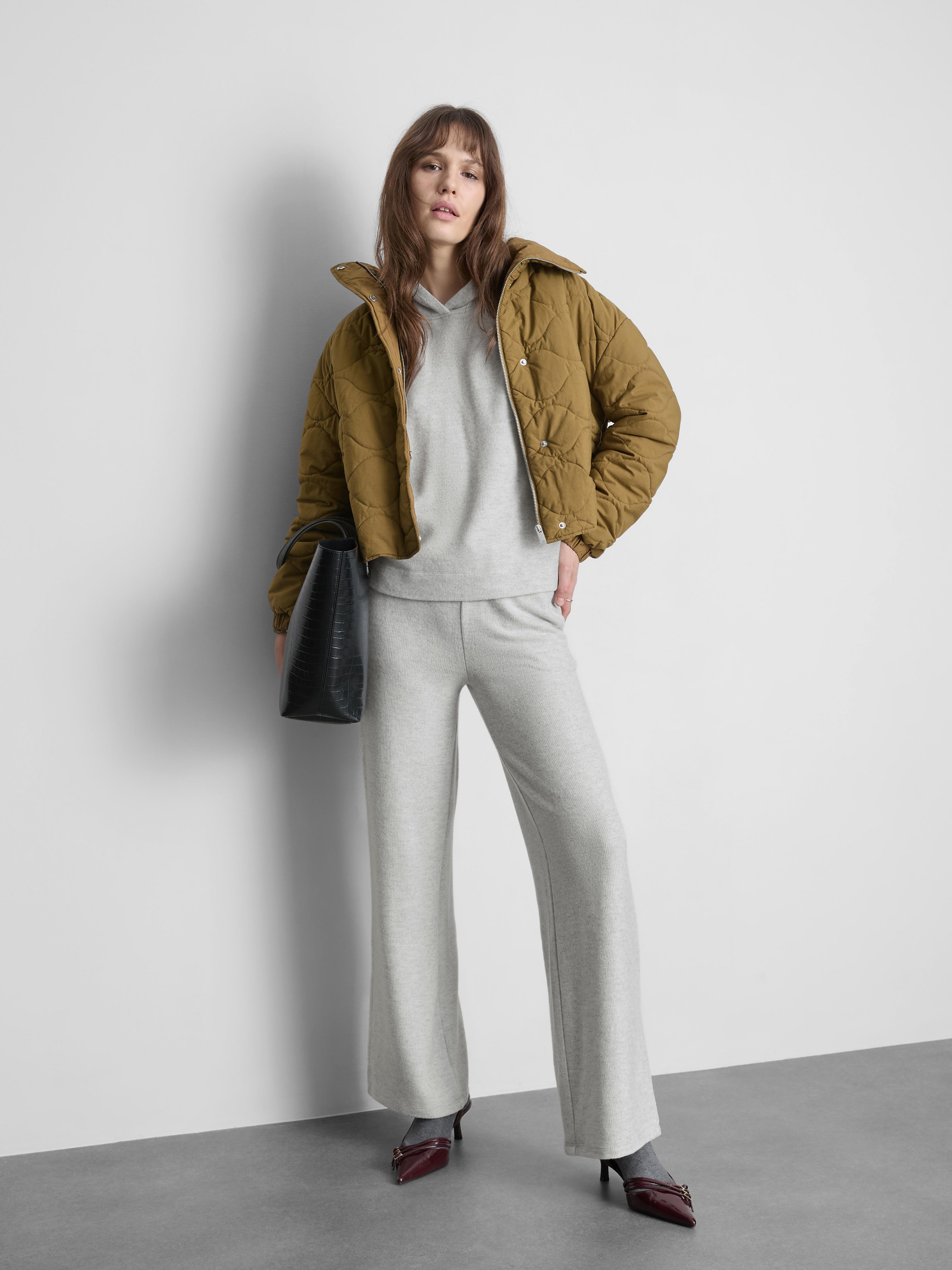 Pulover s kapuco iz krtačene tkanine