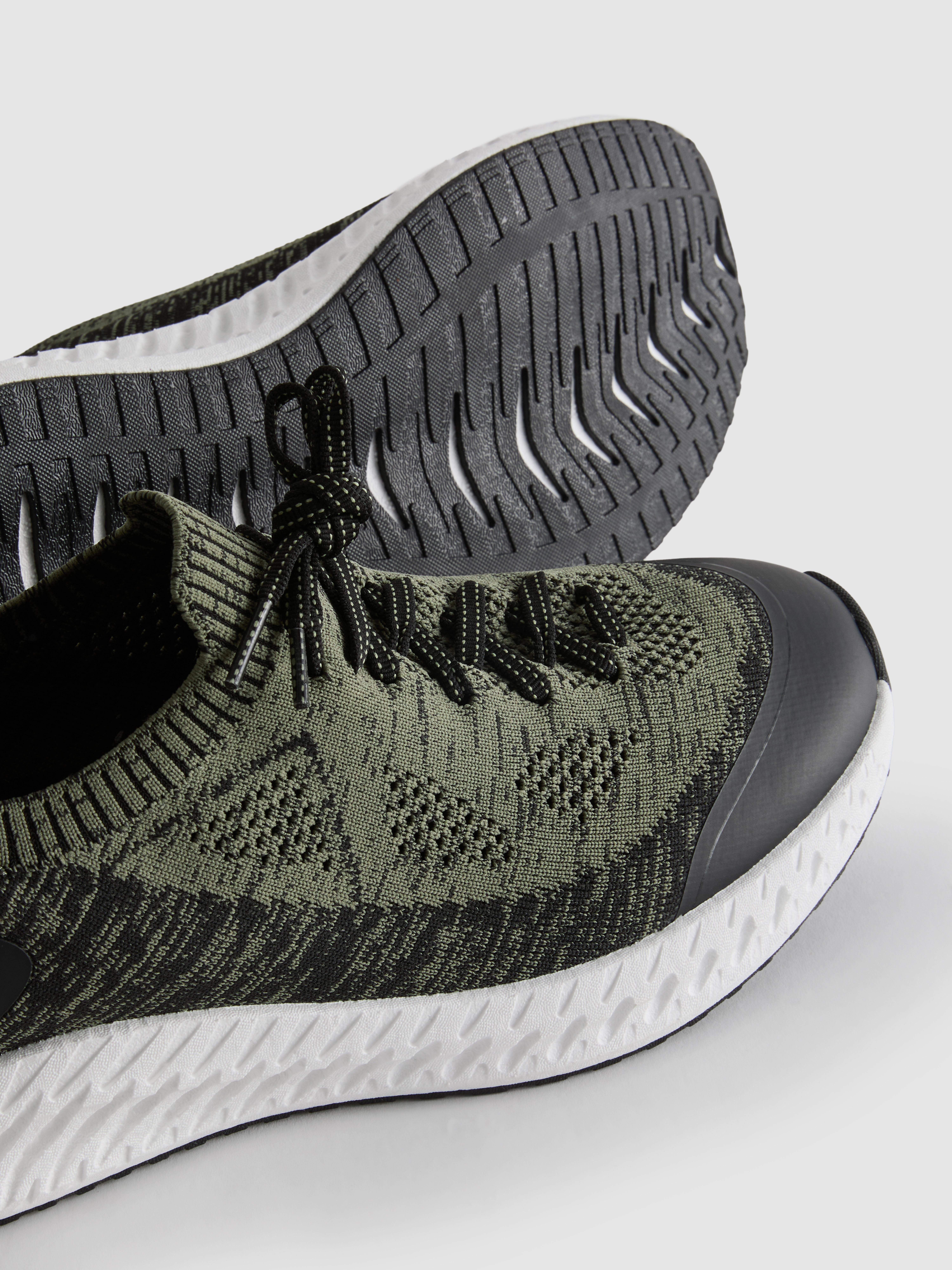 Ténis desporto tipo meia FoamFlex