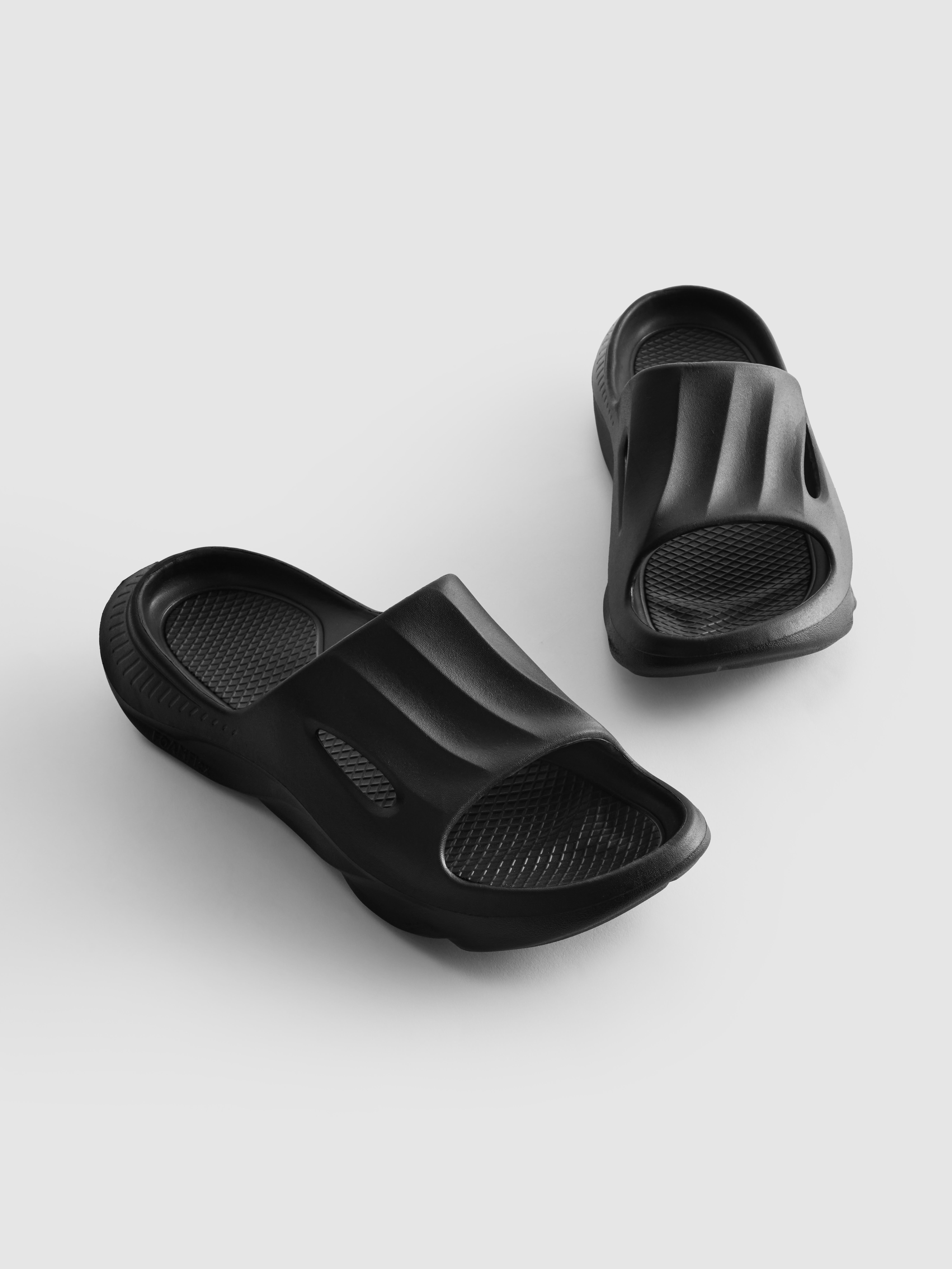 Claquettes de sport en mousse