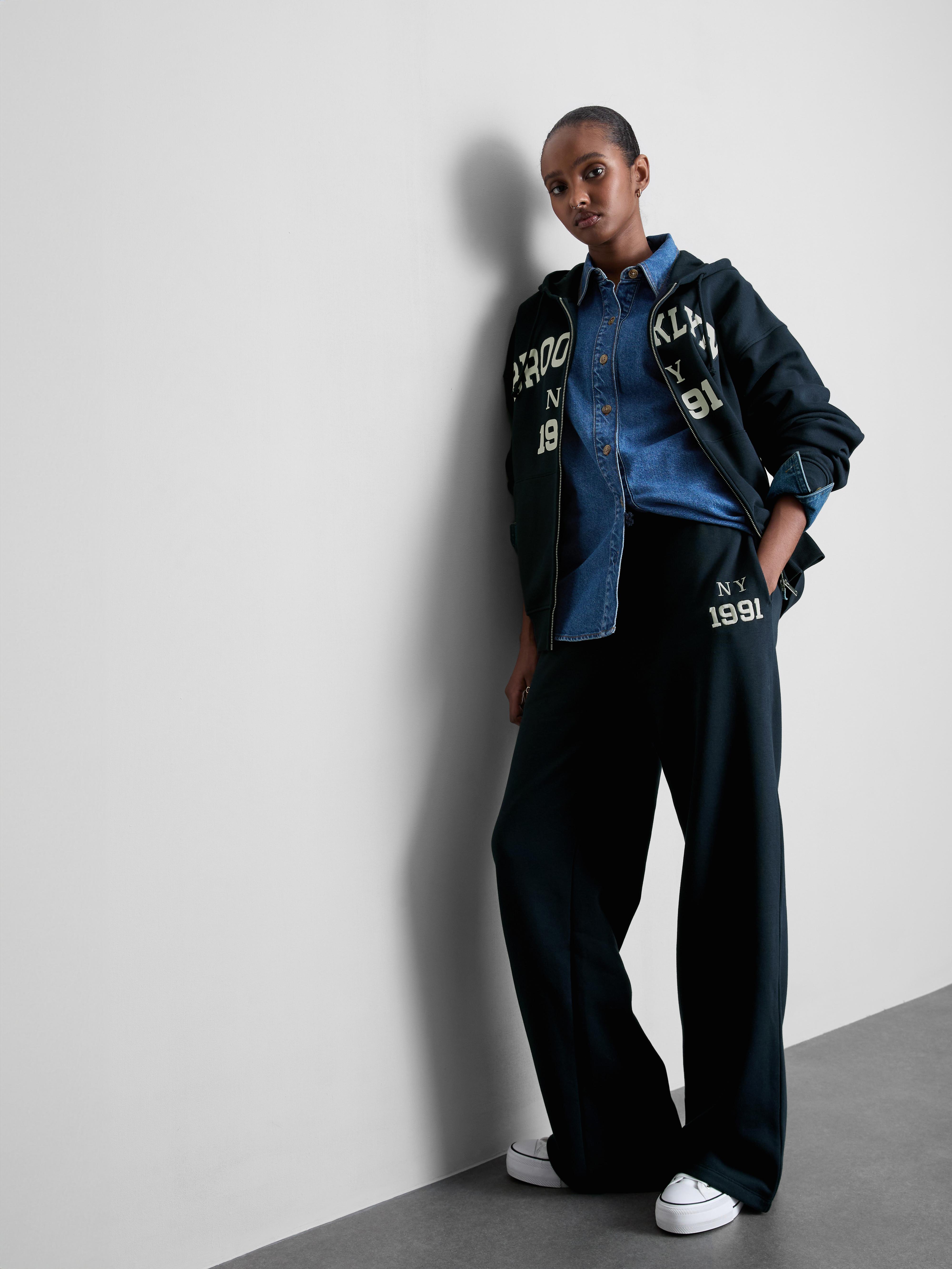 Women's Navy Embroidered Wide-Leg Joggers