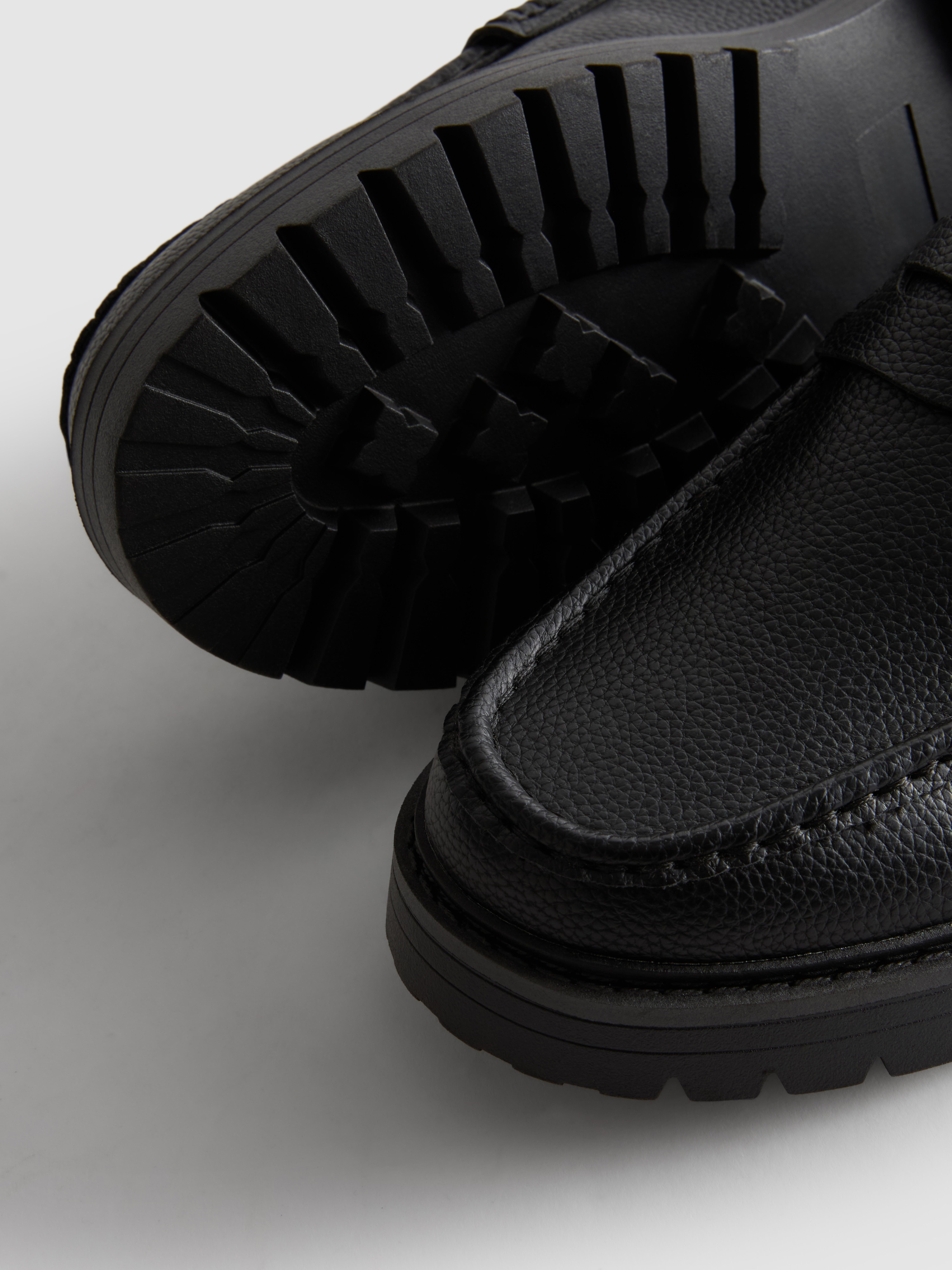 Men's Black Chunky-Sole Loafers