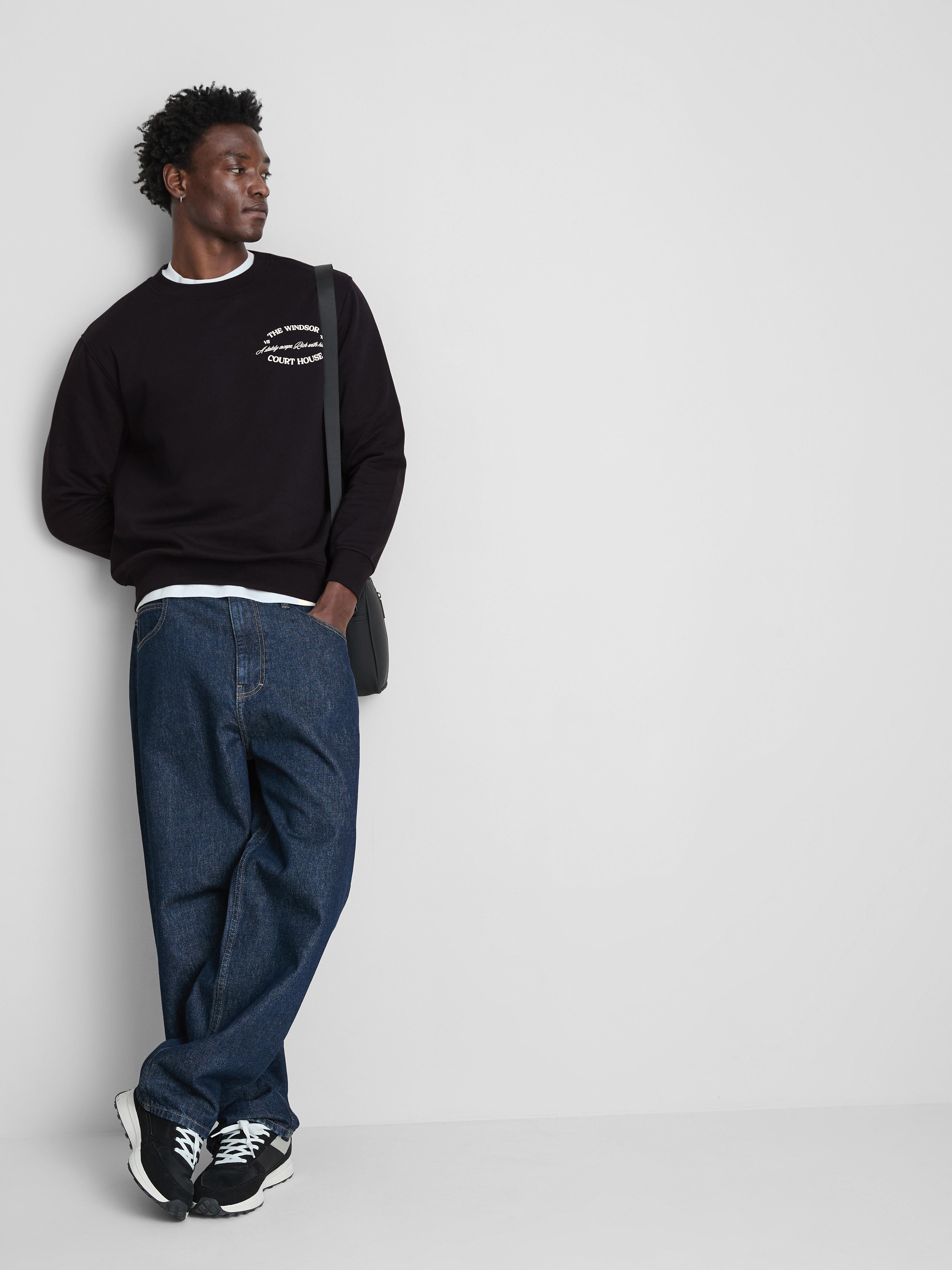 Windsor Court House Graphic Sweatshirt