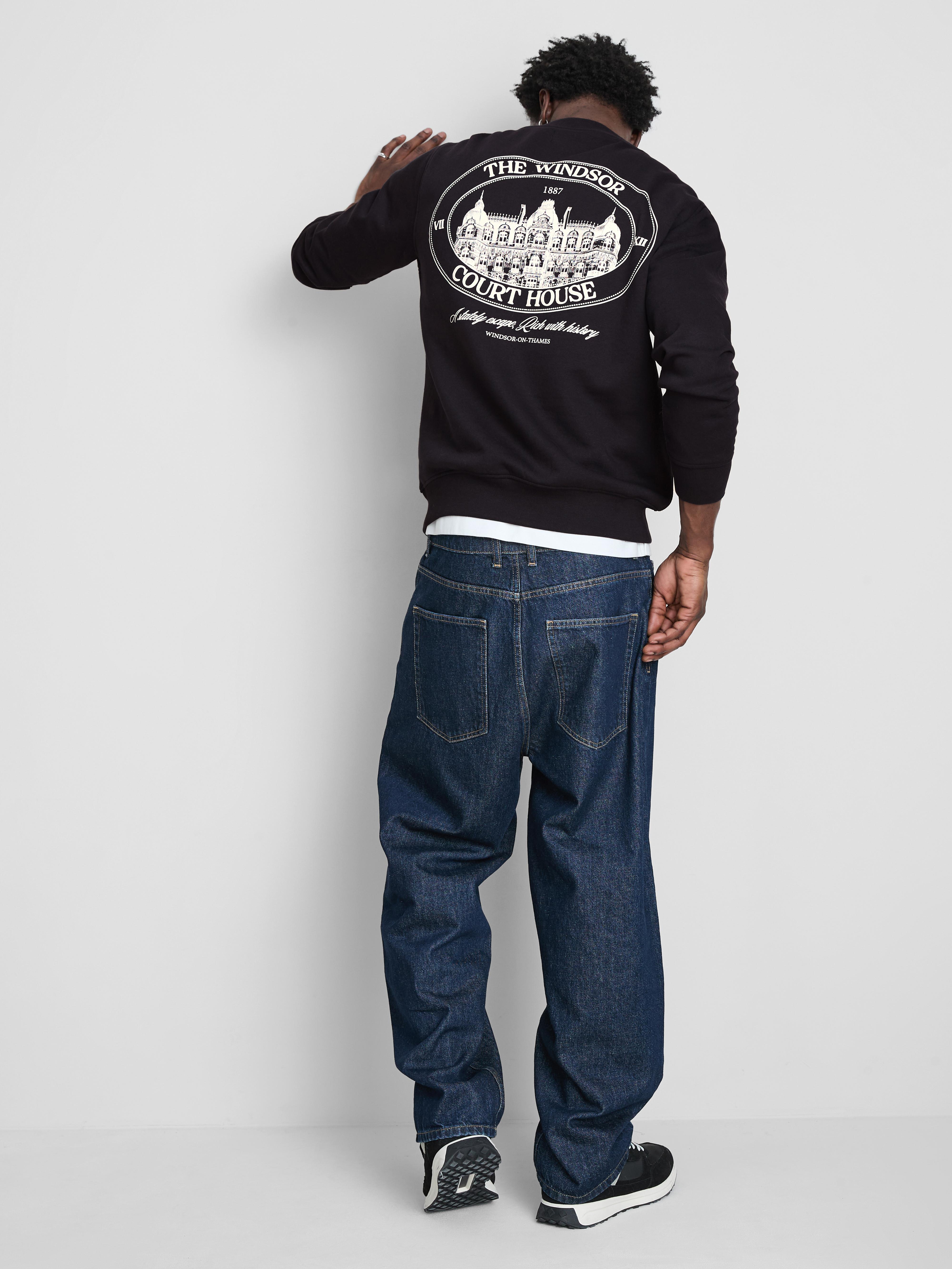 Windsor Court House Graphic Sweatshirt