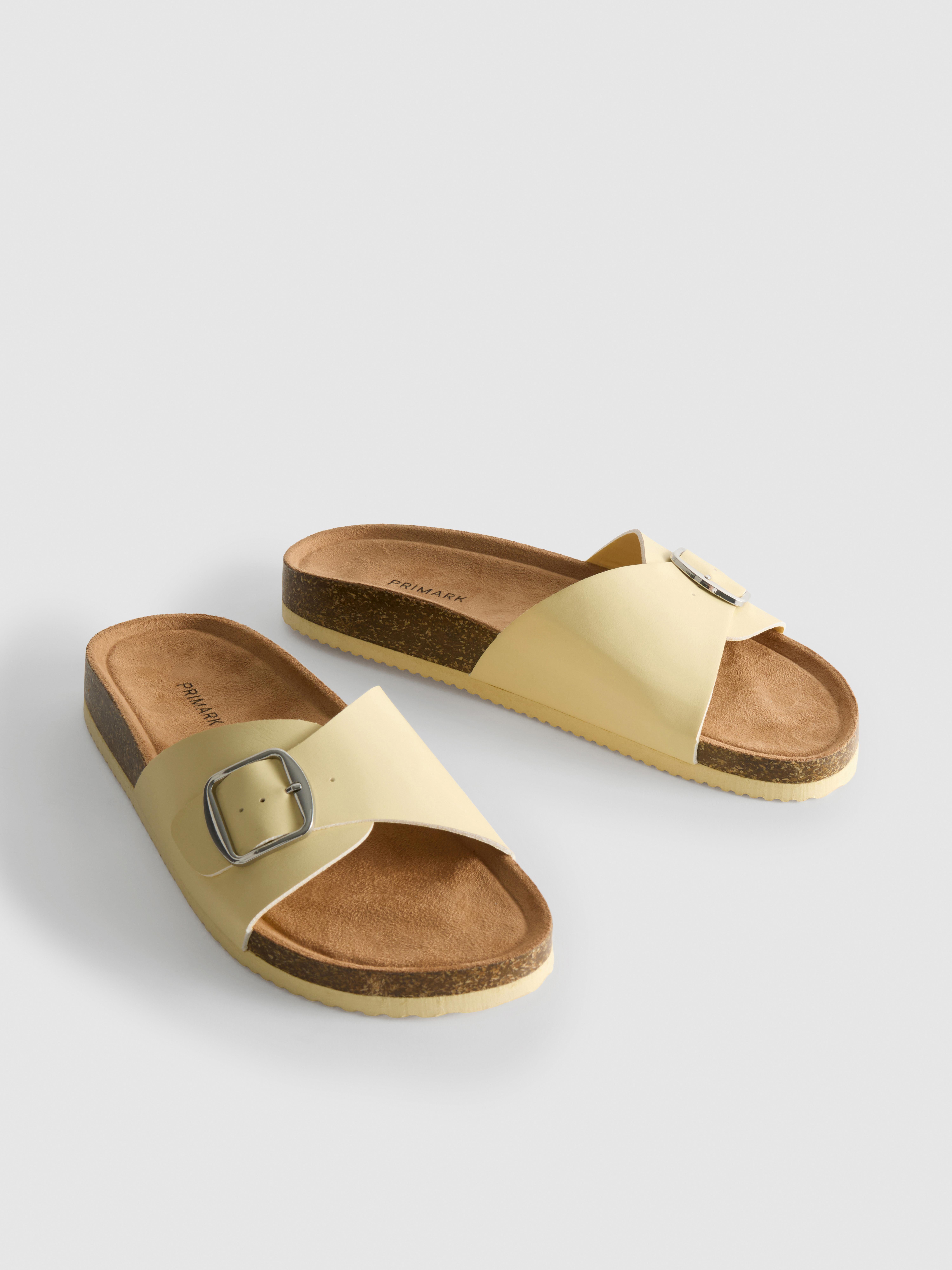 Sandalen met gespband