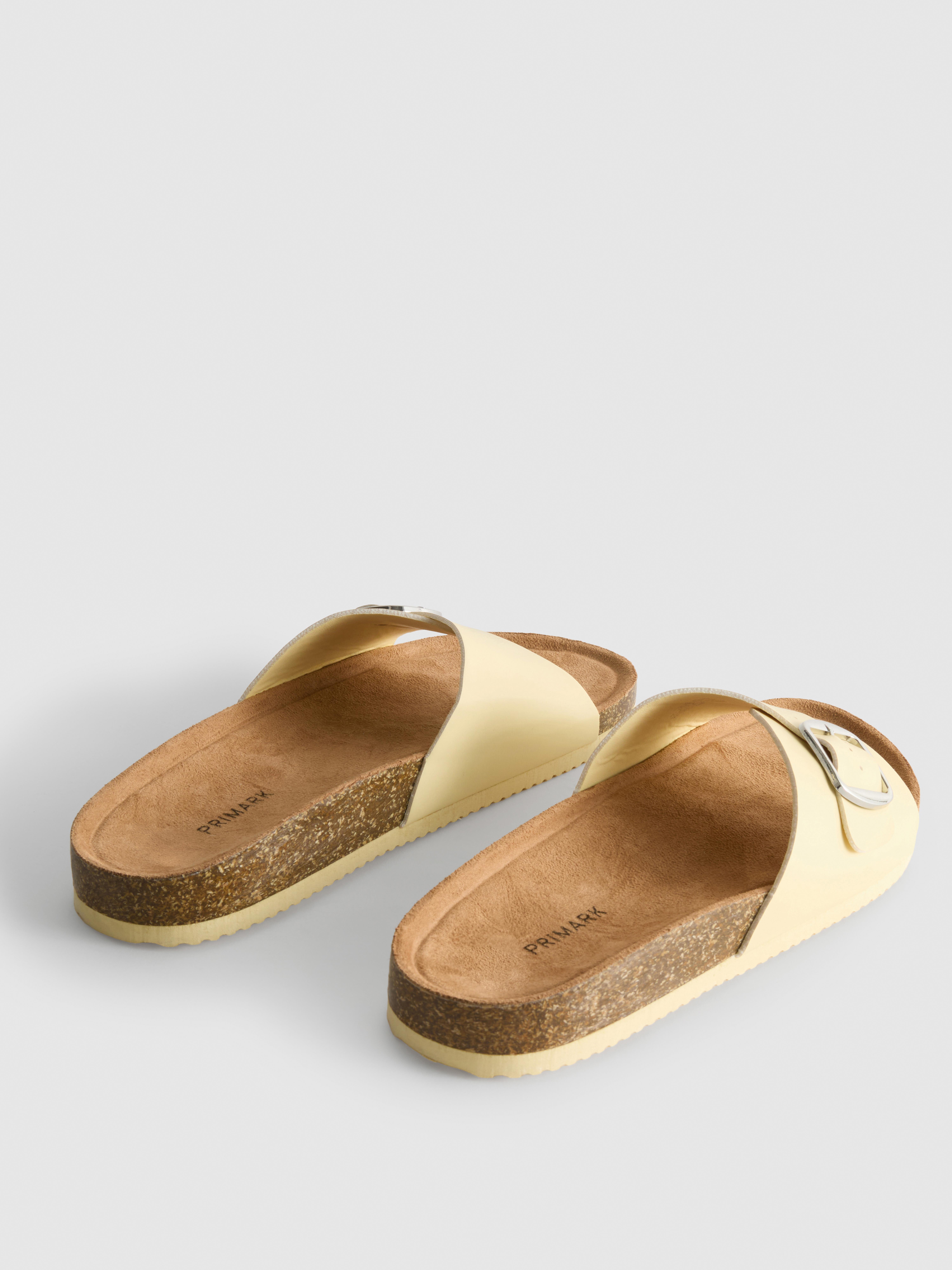 Sandalen met gespband