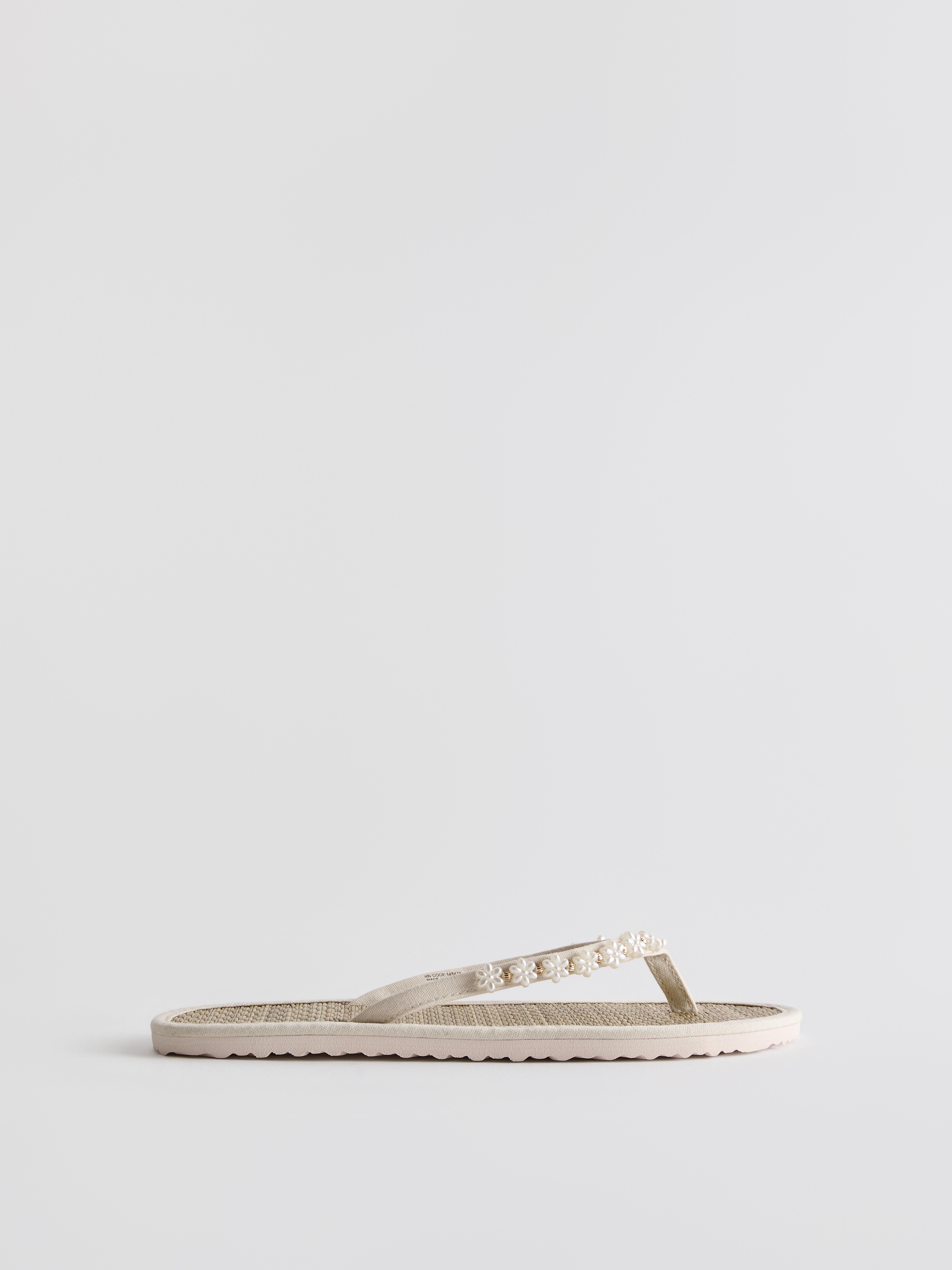 Seagrass Effect Flip Flops