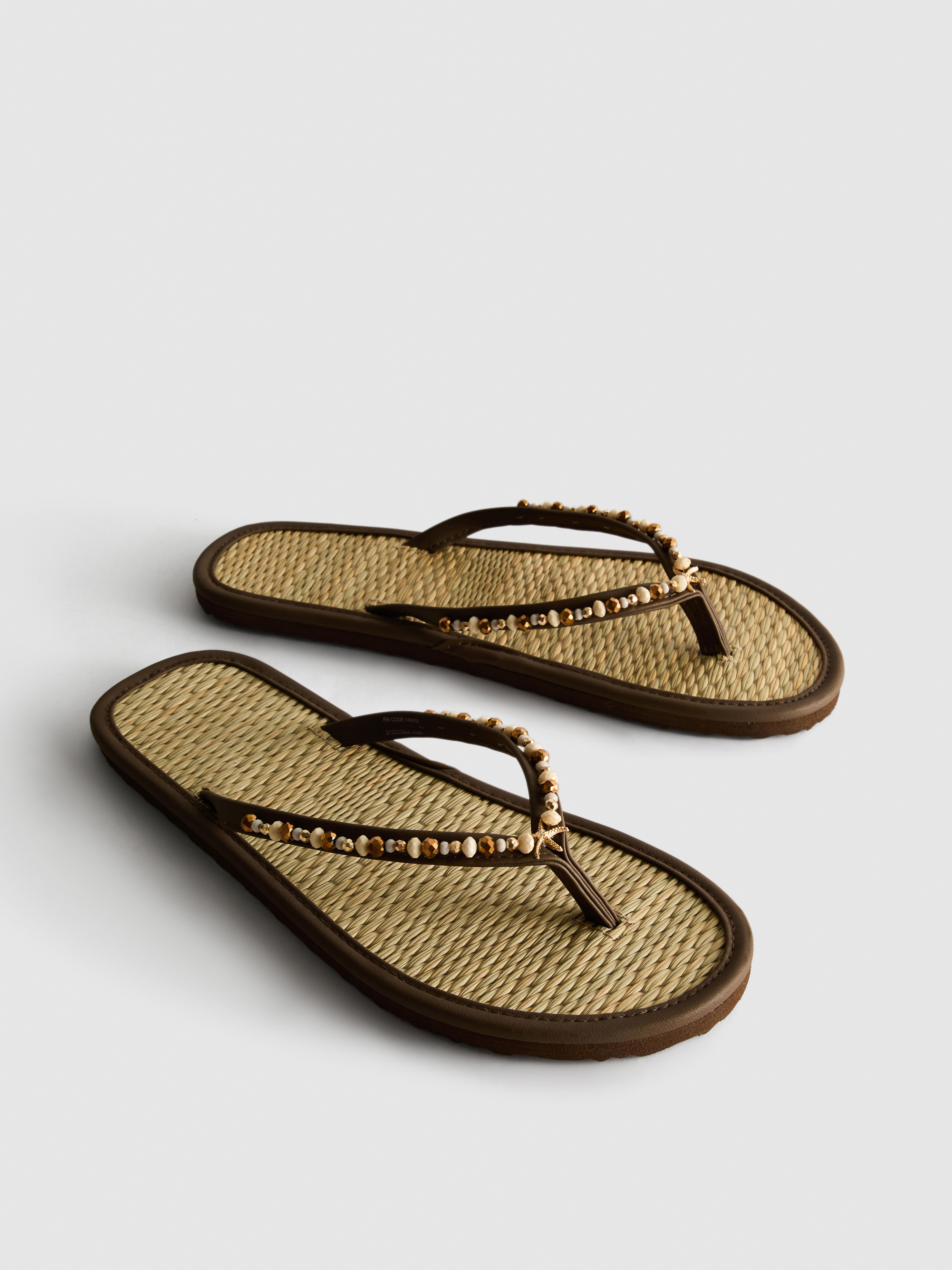 Șlapi cu aspect de iarbă de mare