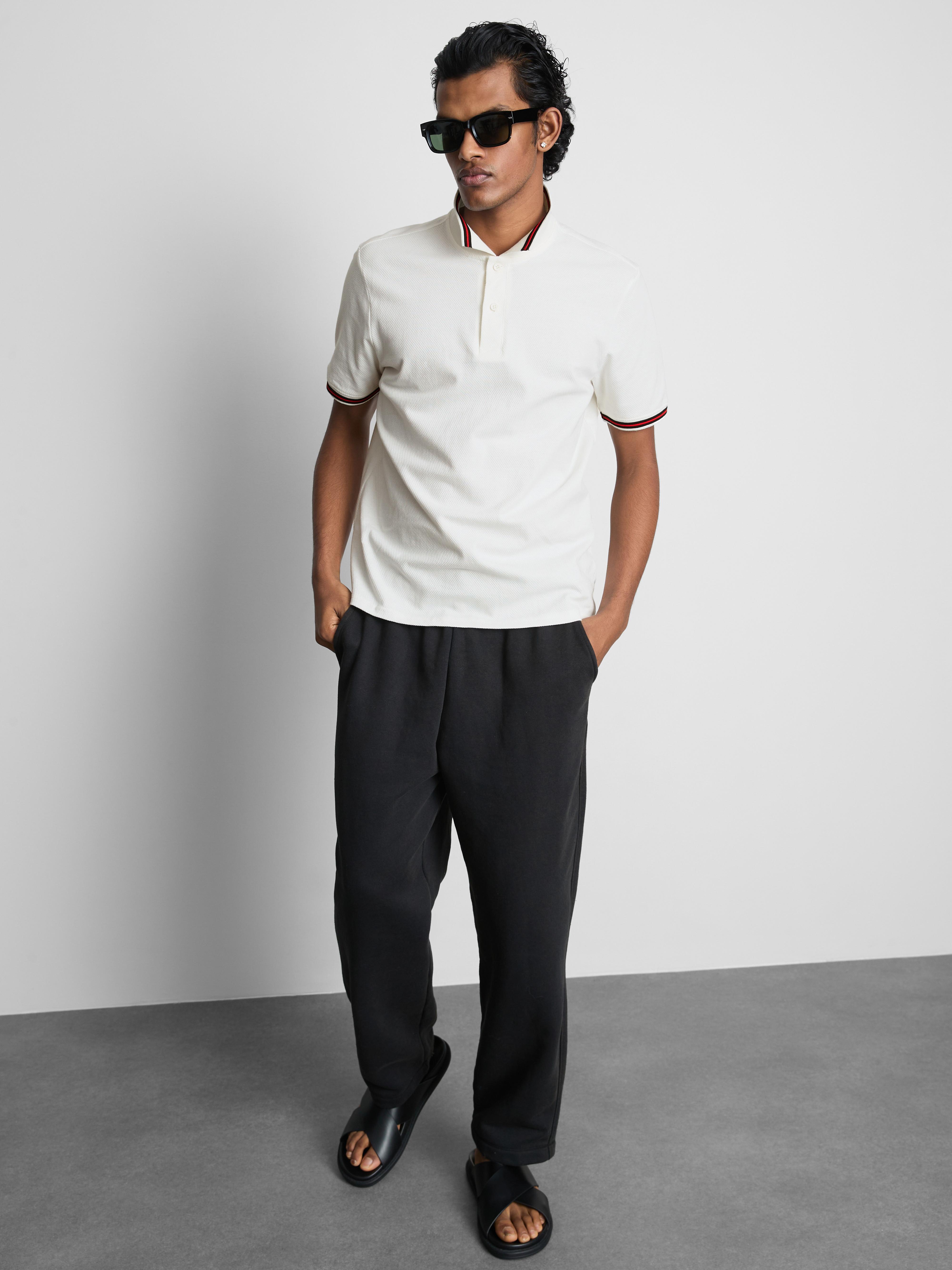 Polo con textura de nido de abeja