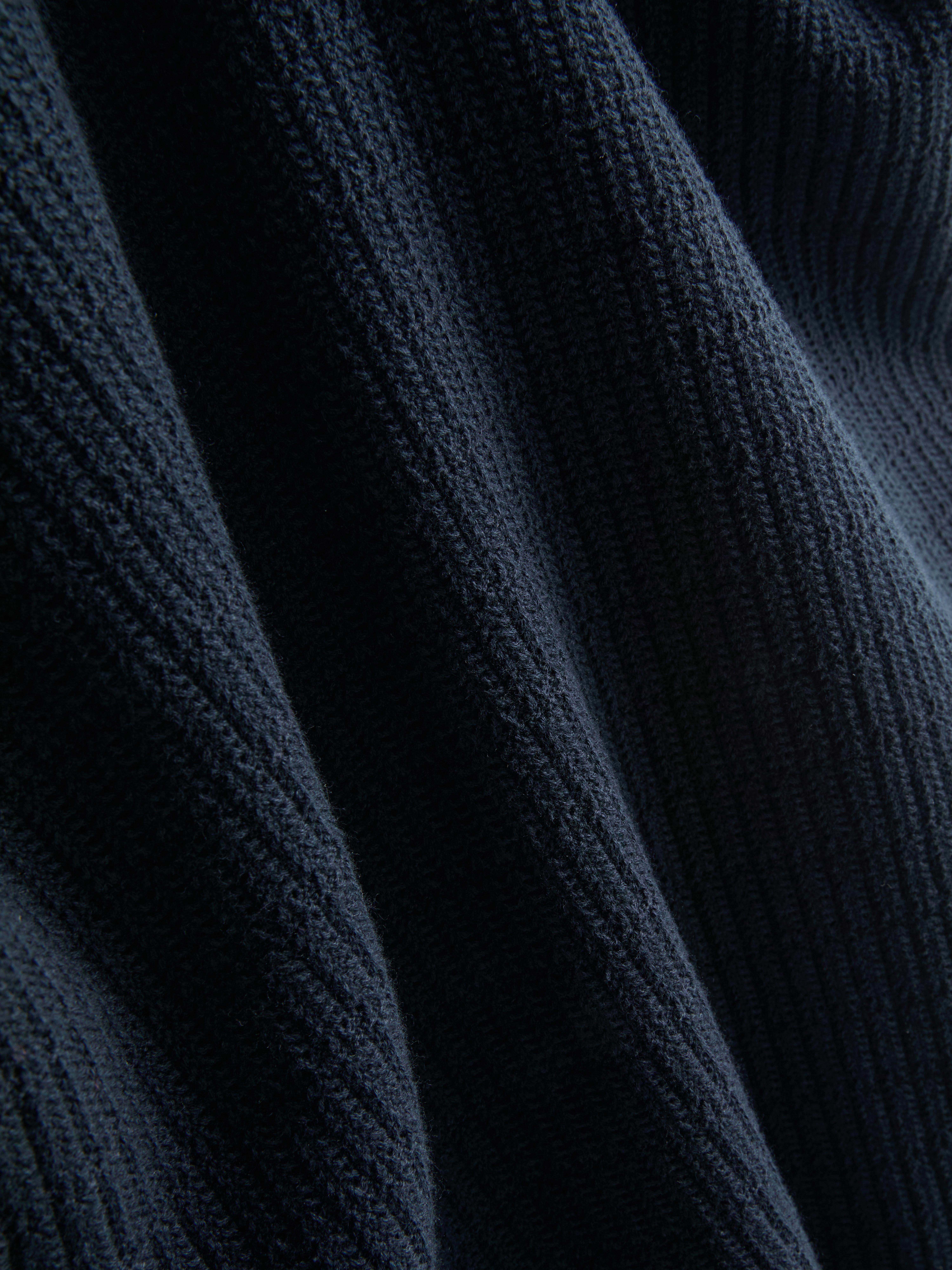 Tricou polo tricotat