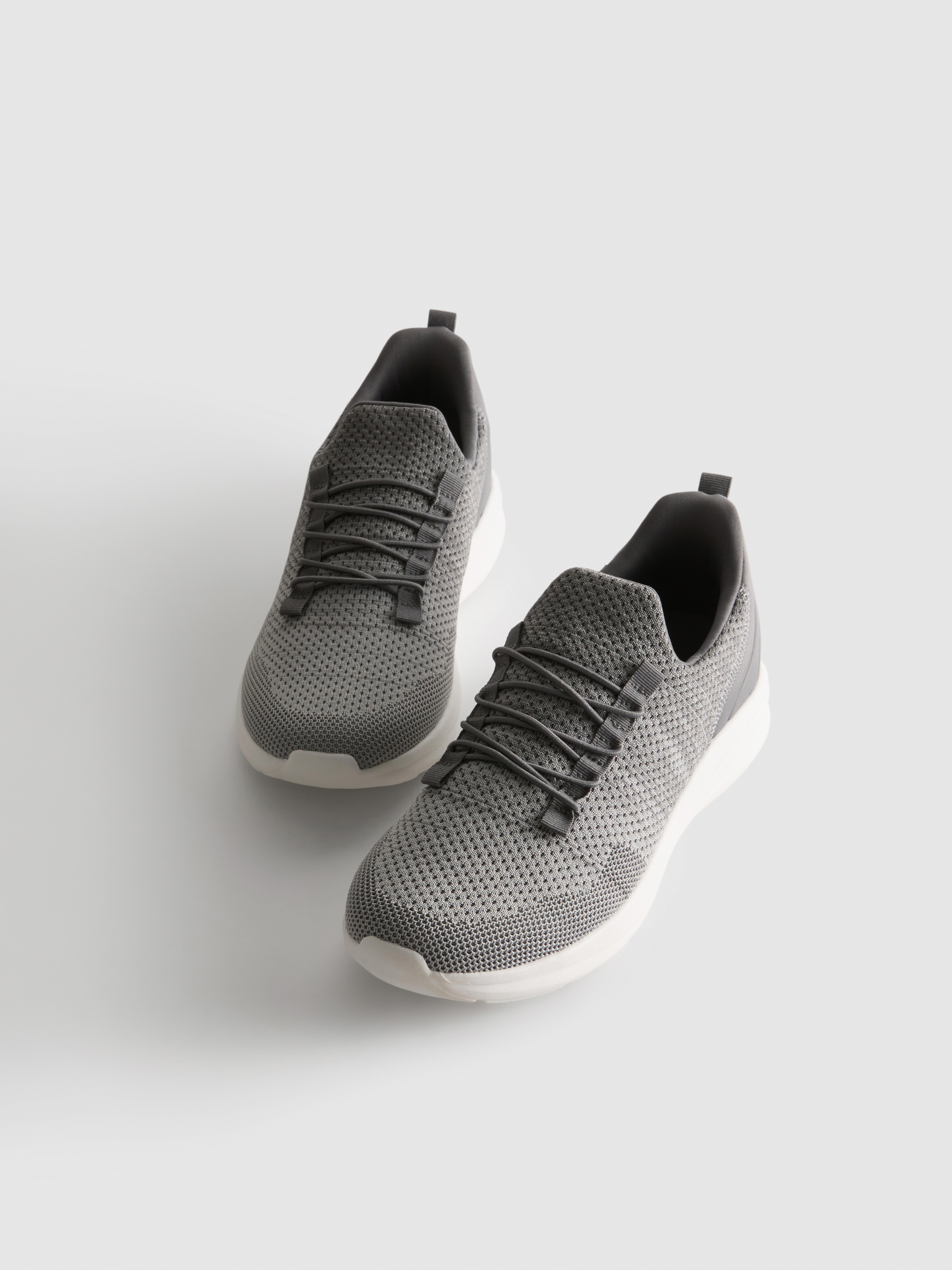 Baskets basses sans lacets