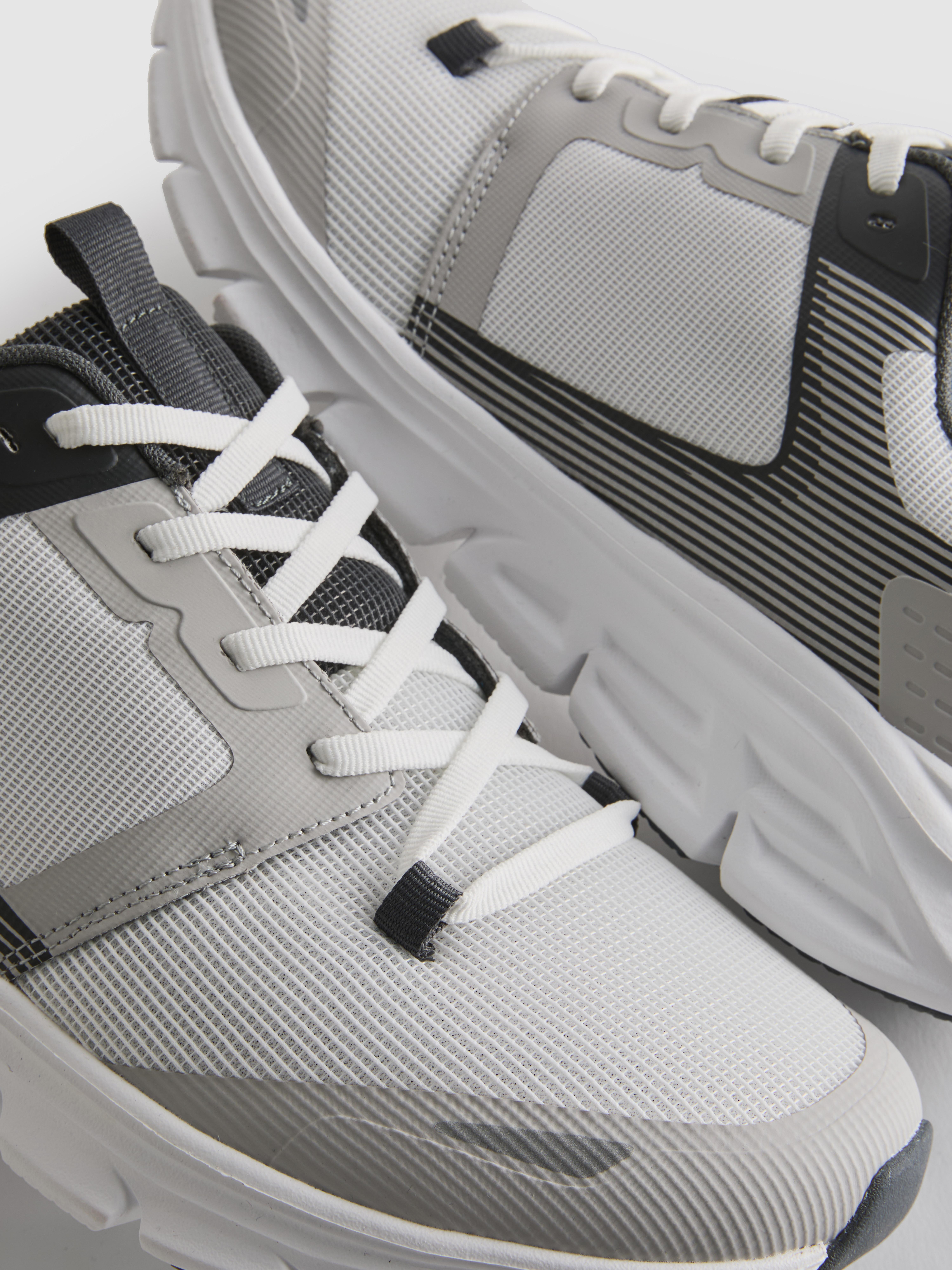 Men's White Active FoamFlex Sneakers