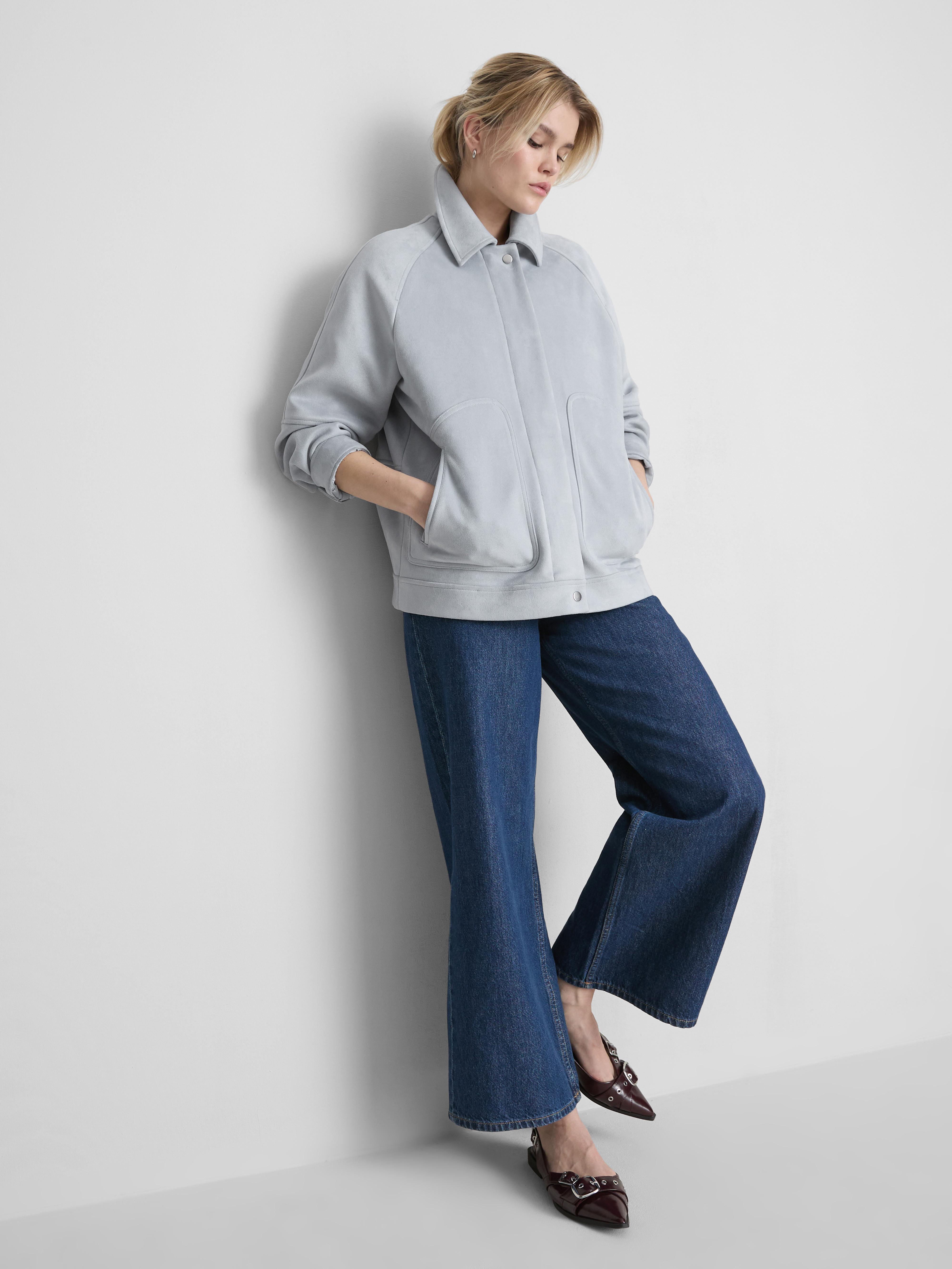 Chaqueta de antelina con bolsillos de parche