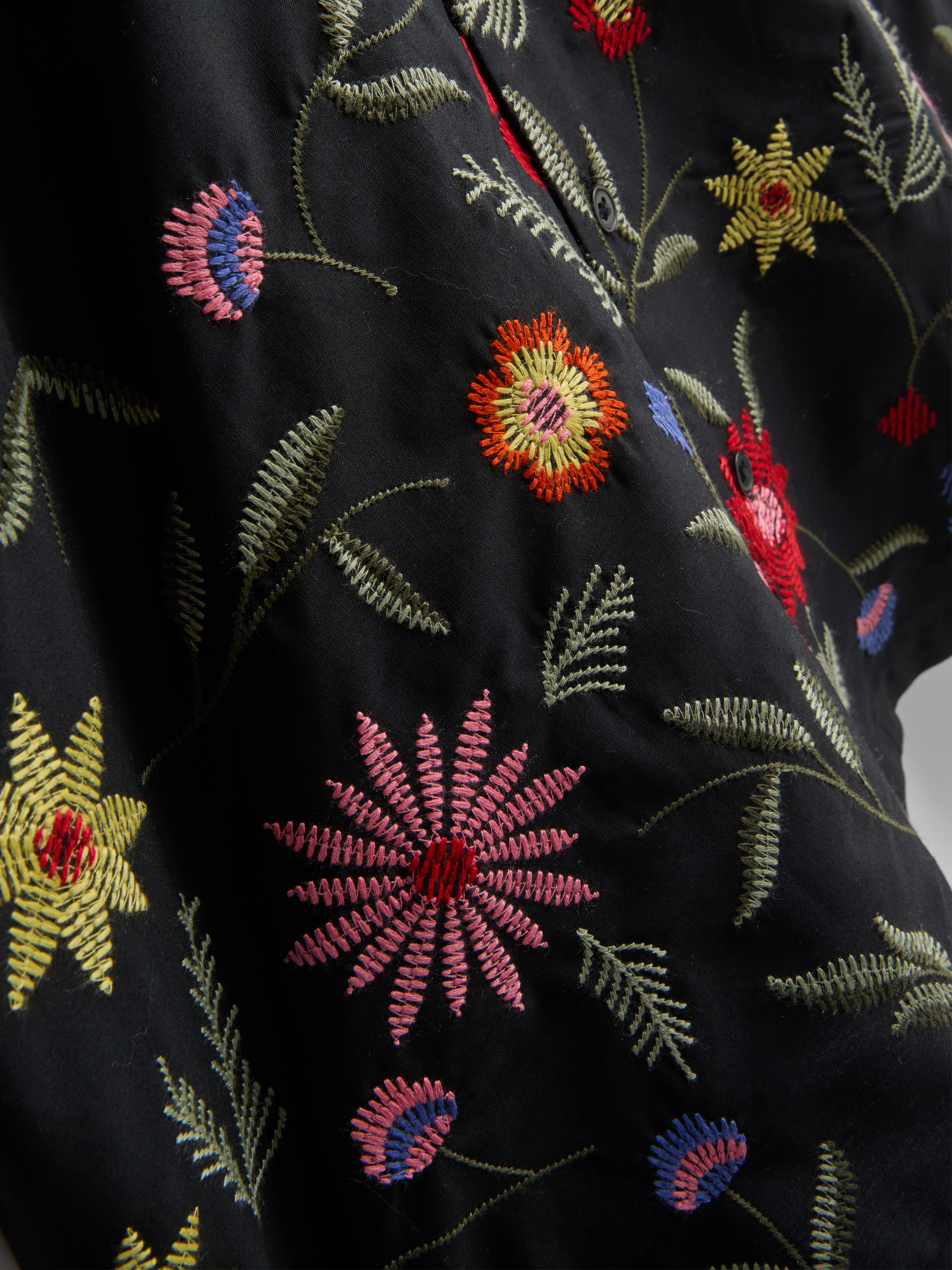 Overhemd met korte mouwen en borduursels