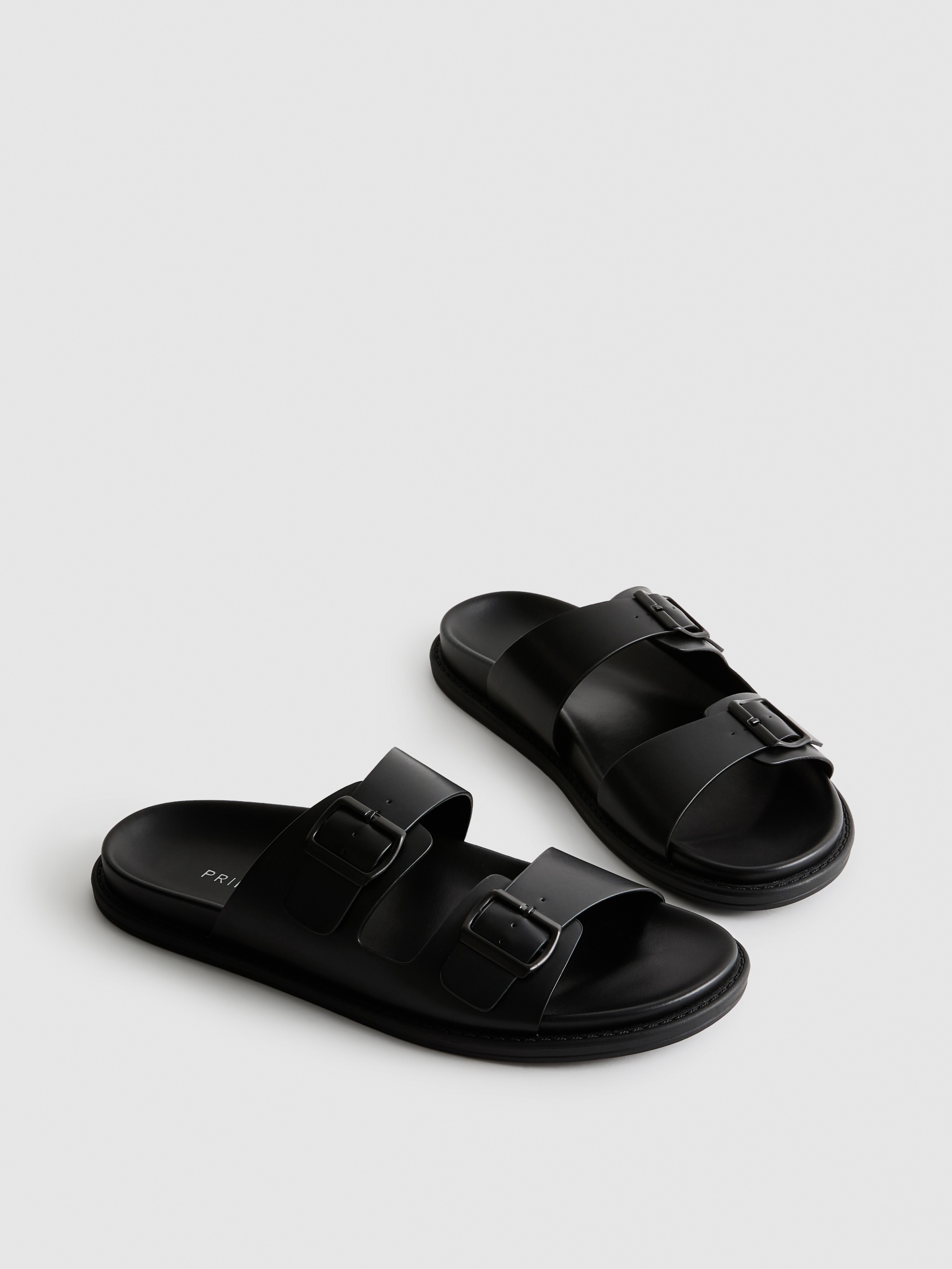 Sandalias con dos tiras