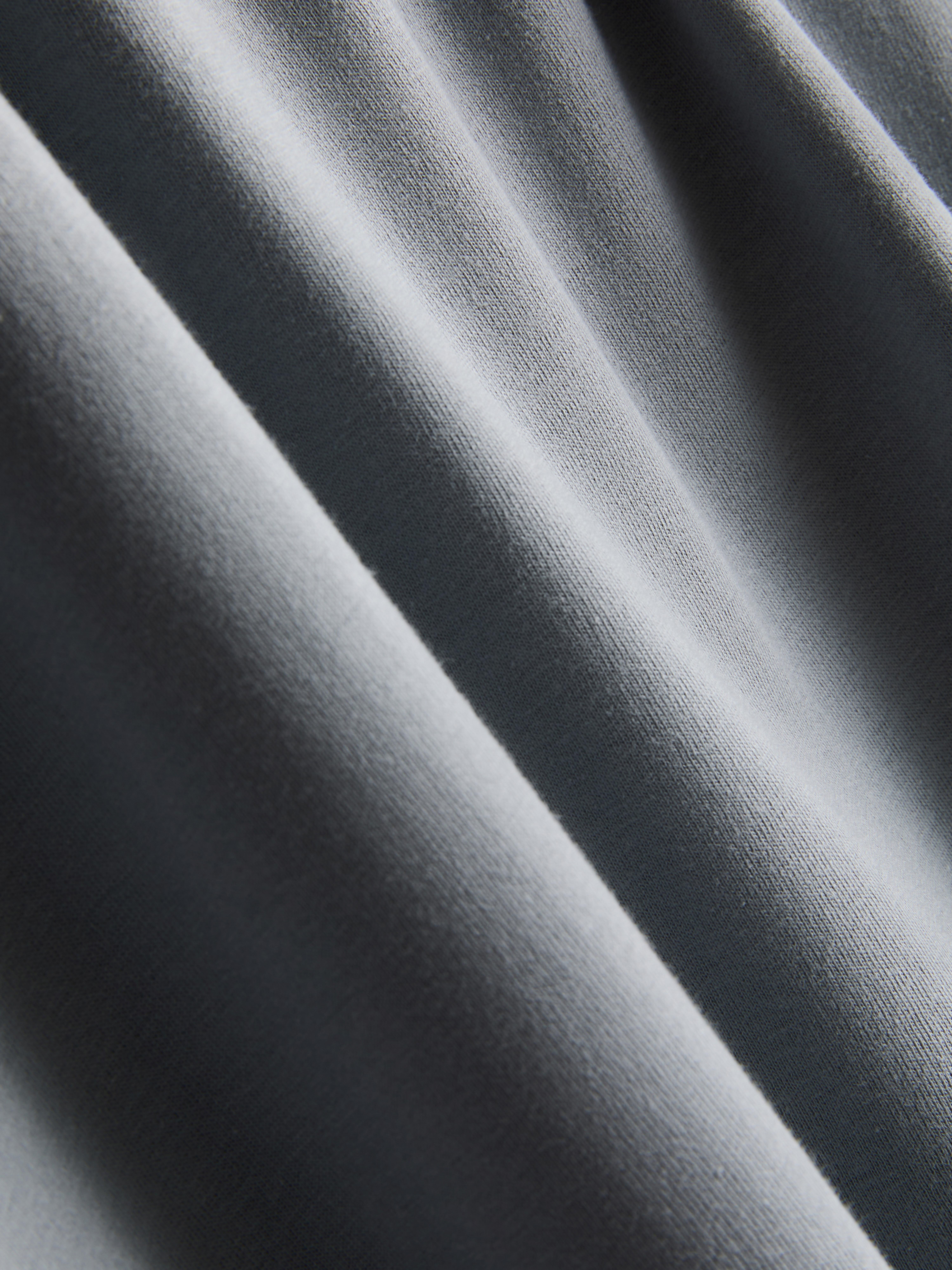 Camiseta básica de corte estándar