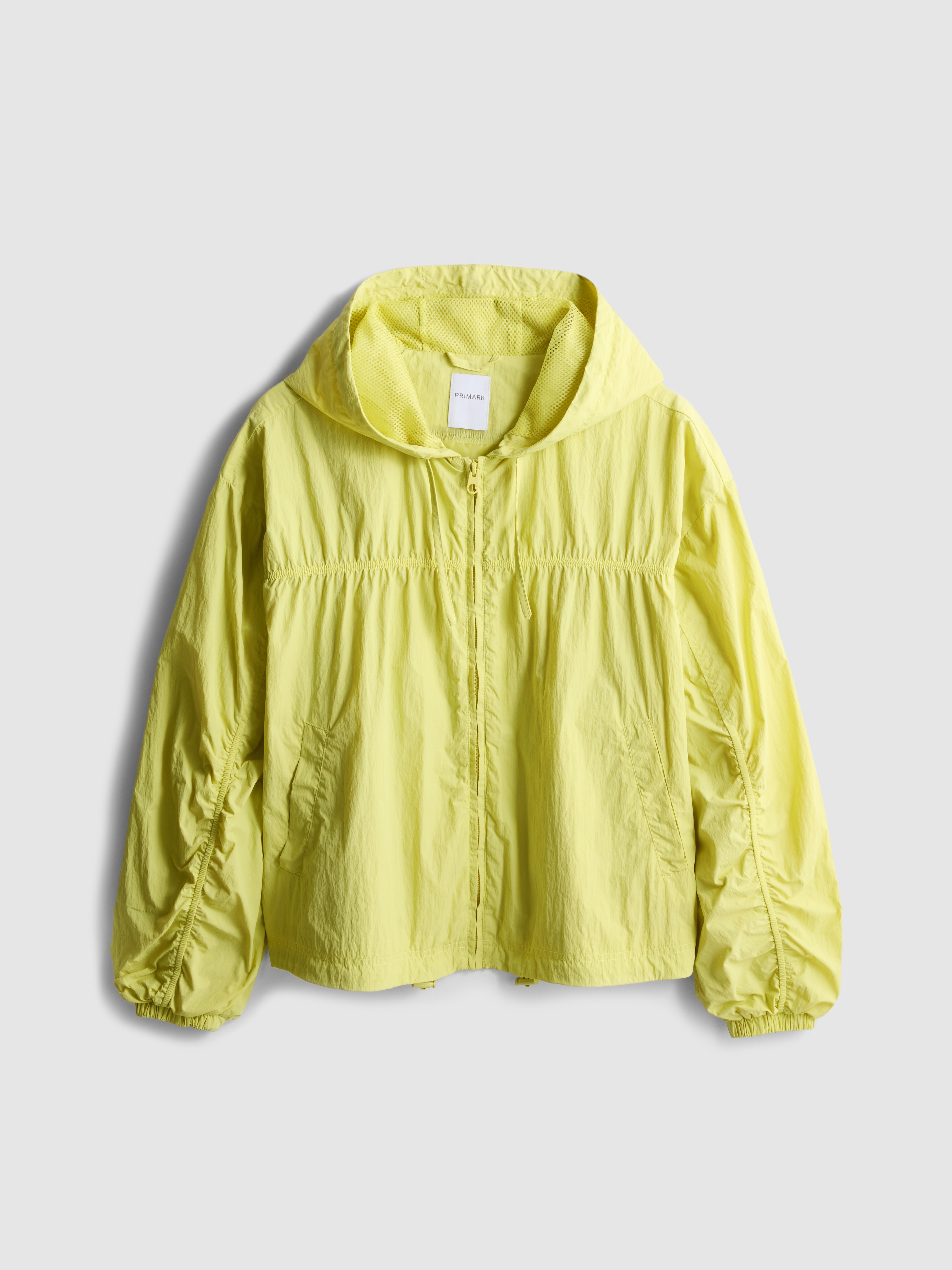 Dünne, geraffte Jacke
