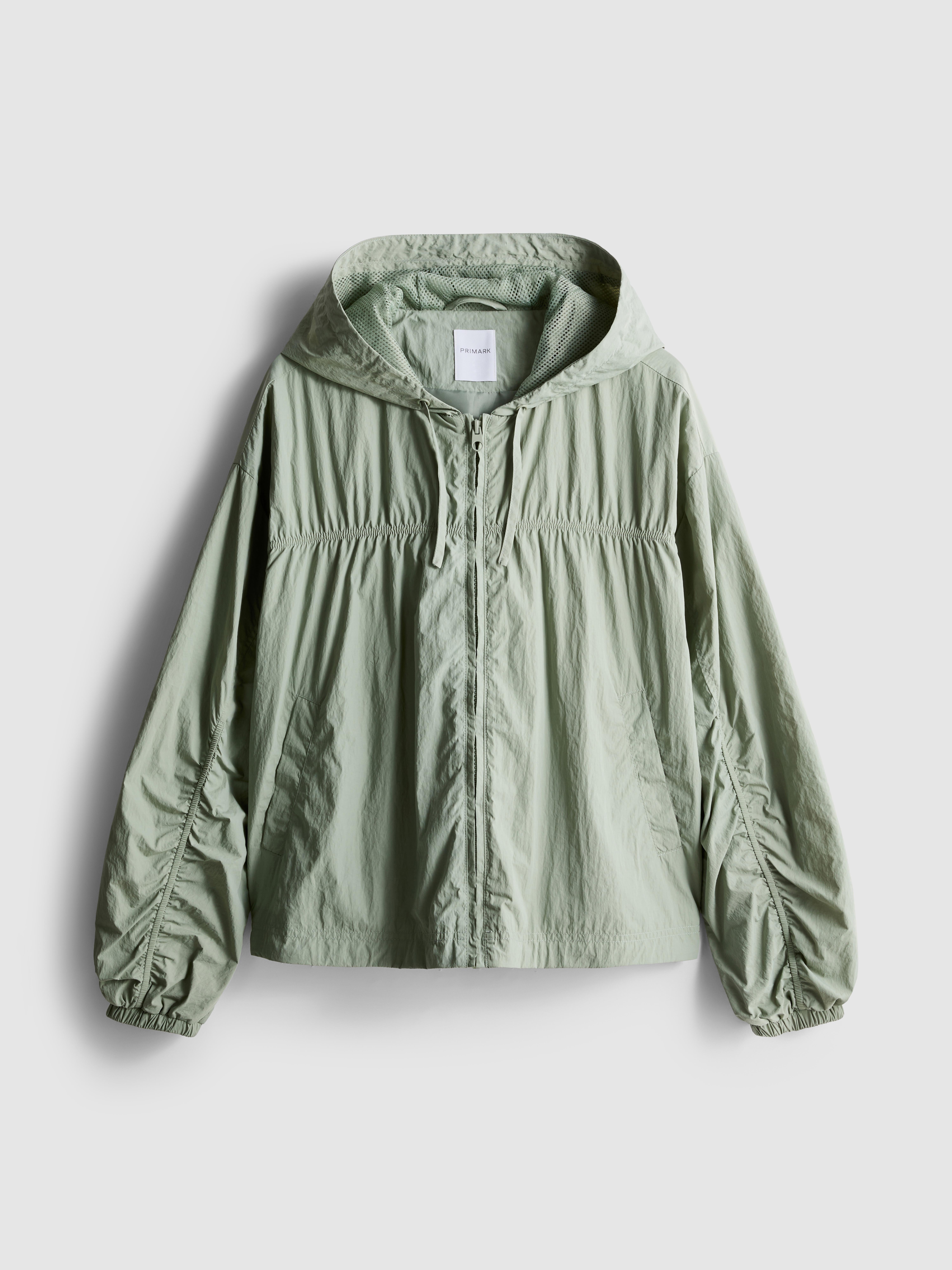 Dünne, geraffte Jacke