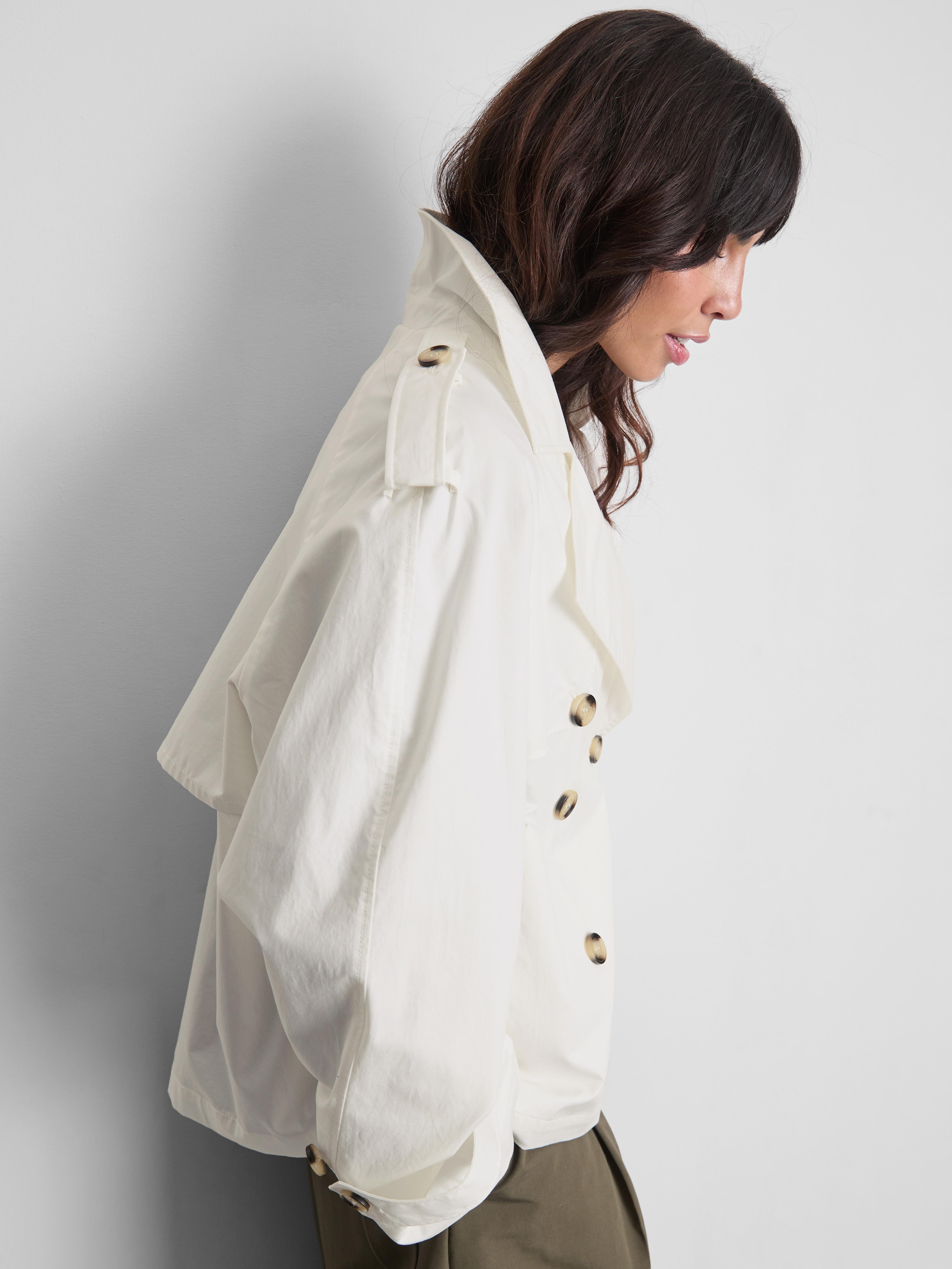 Cropped Summer Macintosh Jacket