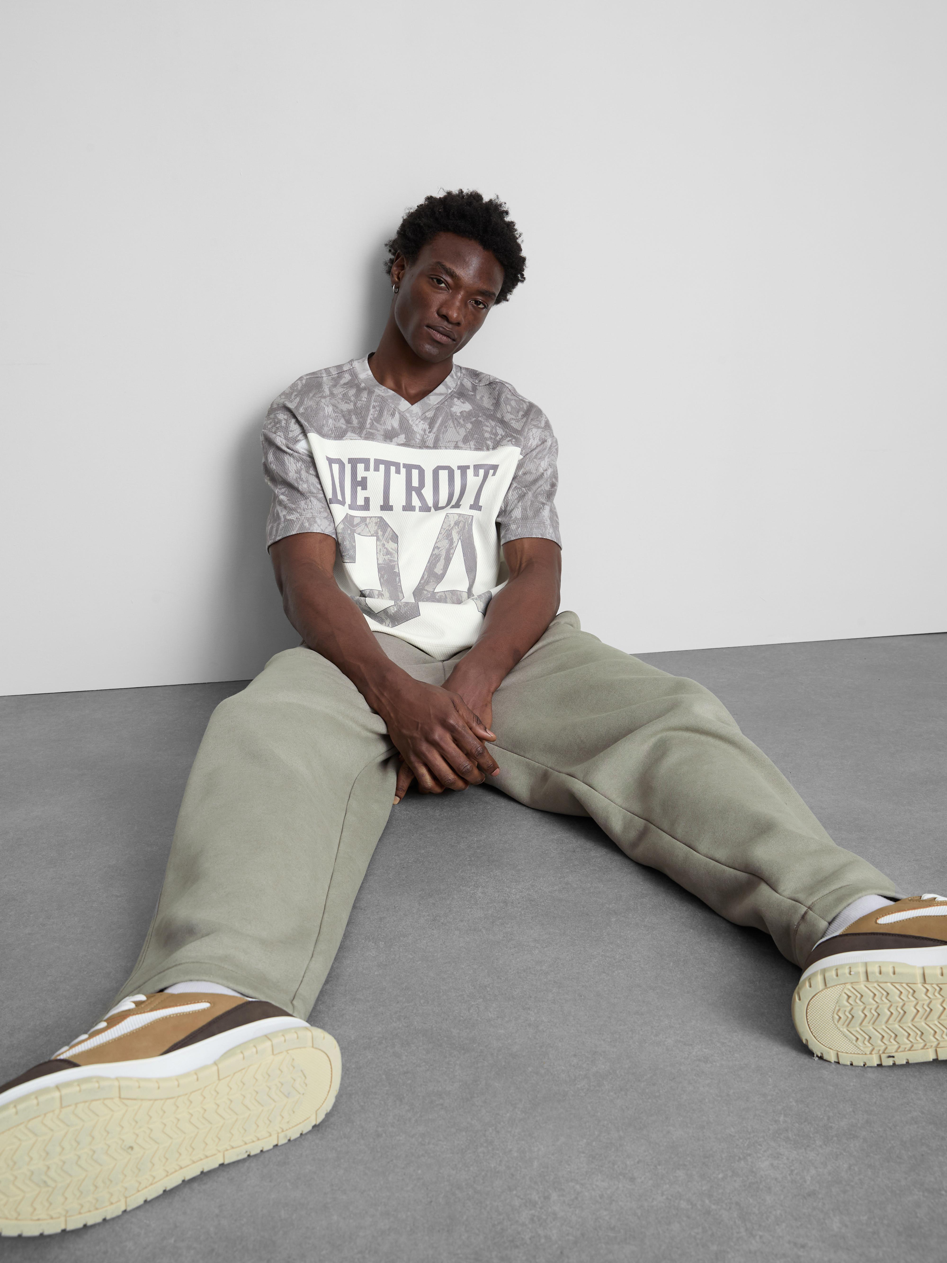 Men's Camo Camouflage V-Neck T-Shirt