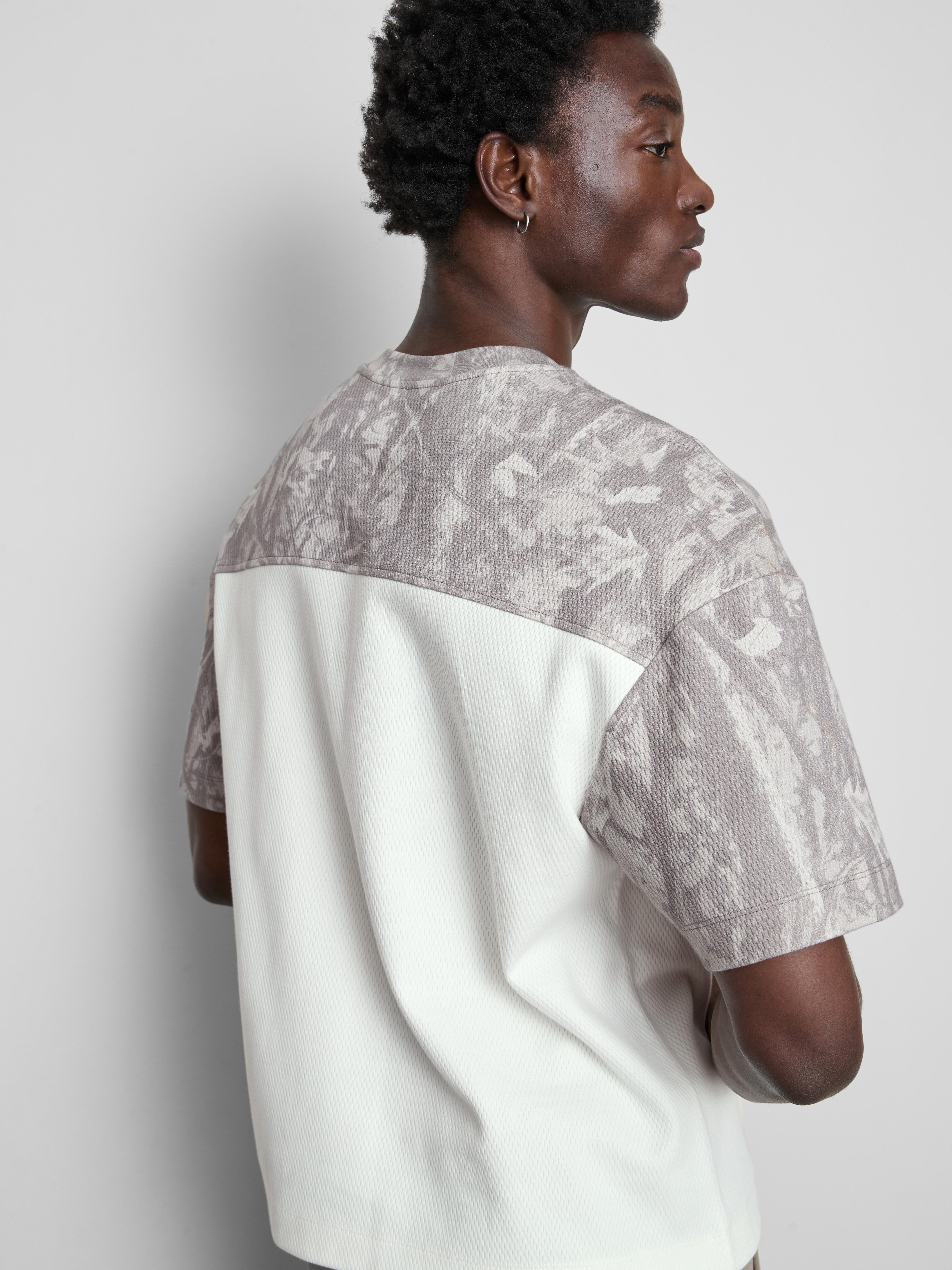 Men's Camo Camouflage V-Neck T-Shirt