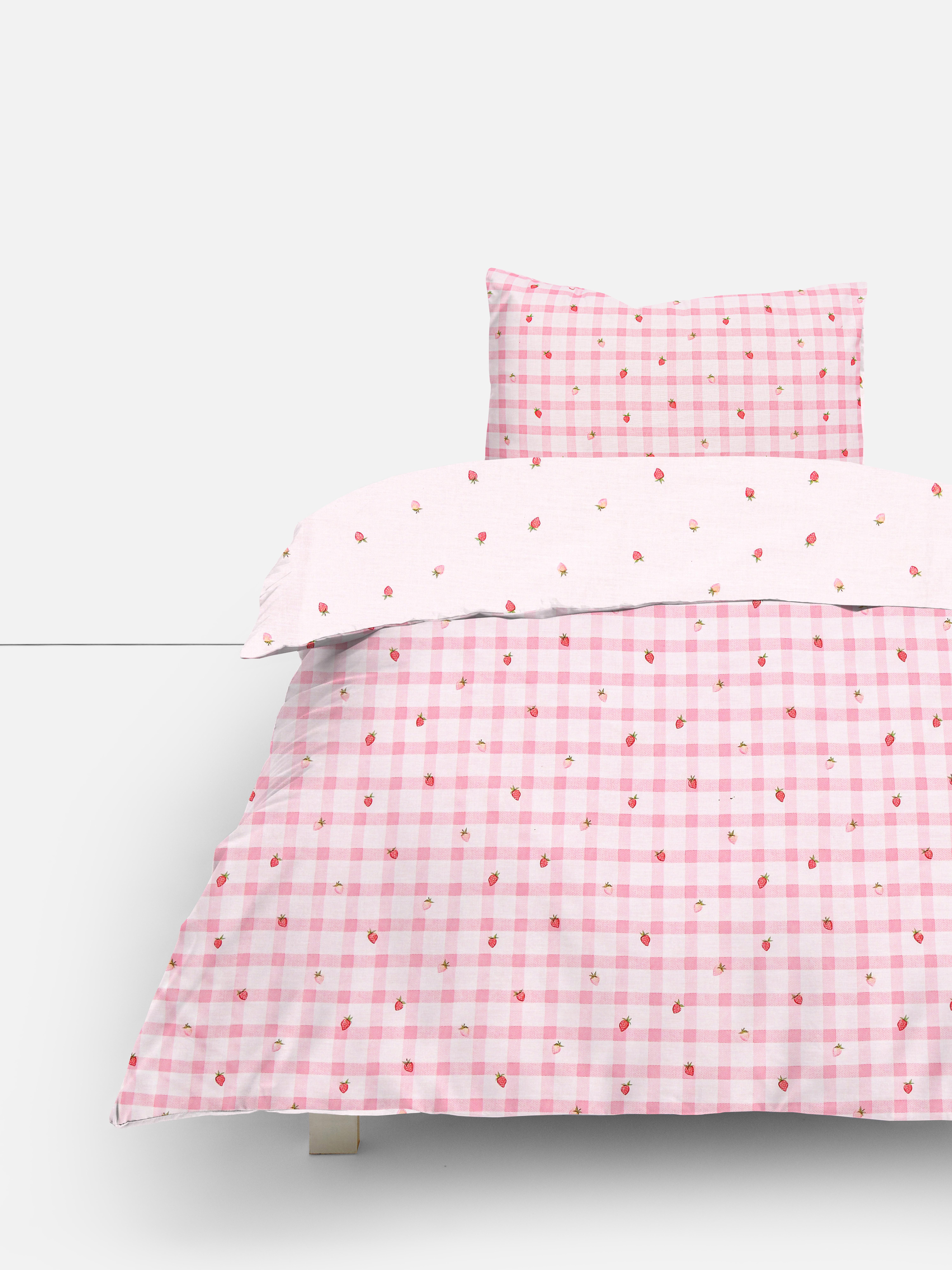 Gingham Strawberry Single Duvet Cover Set