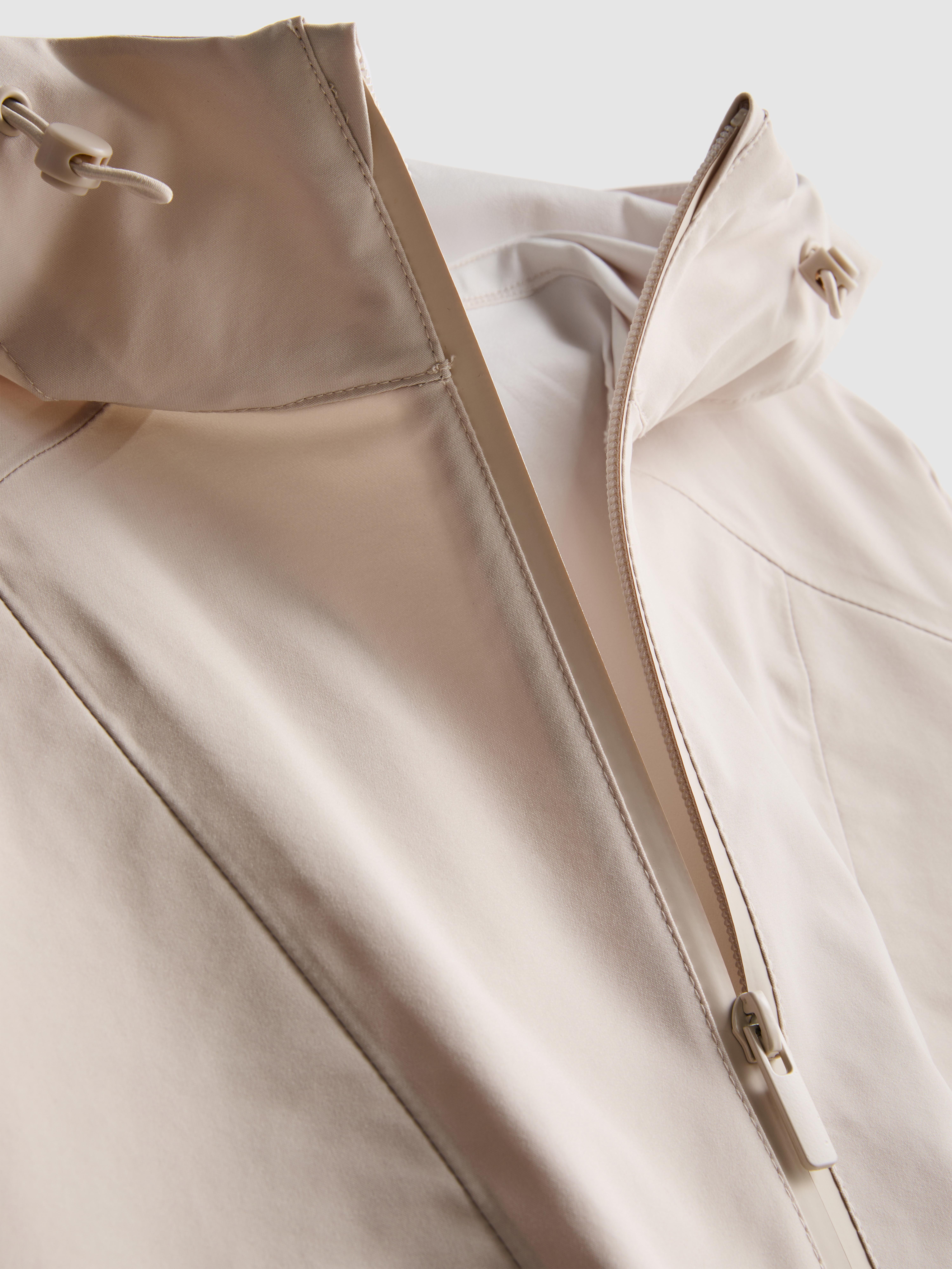 Kurze Regenjacke mit Taillenzug